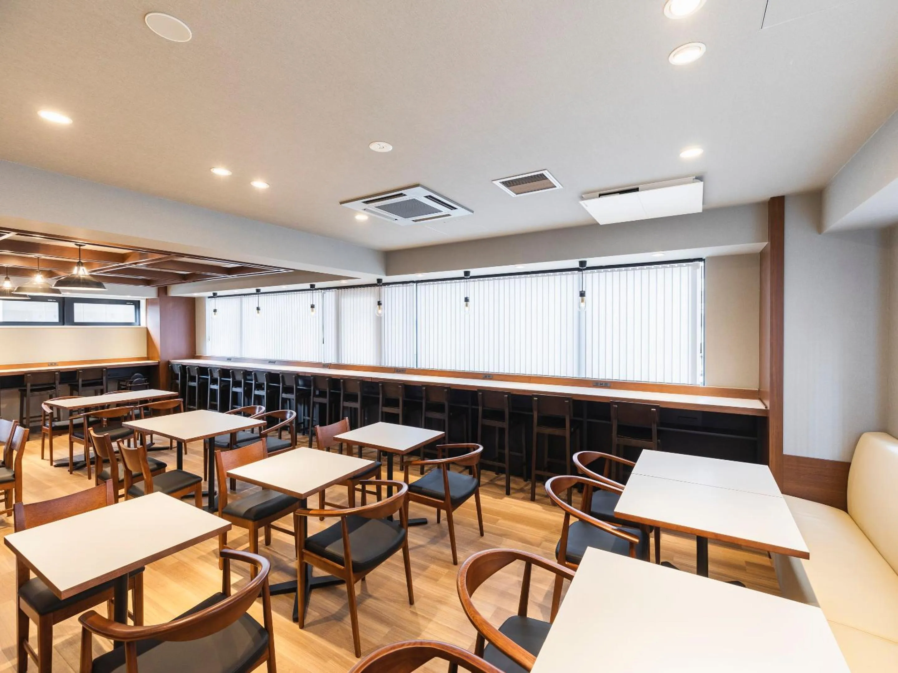 Restaurant/places to eat in Sotetsu Fresa Inn Sendai