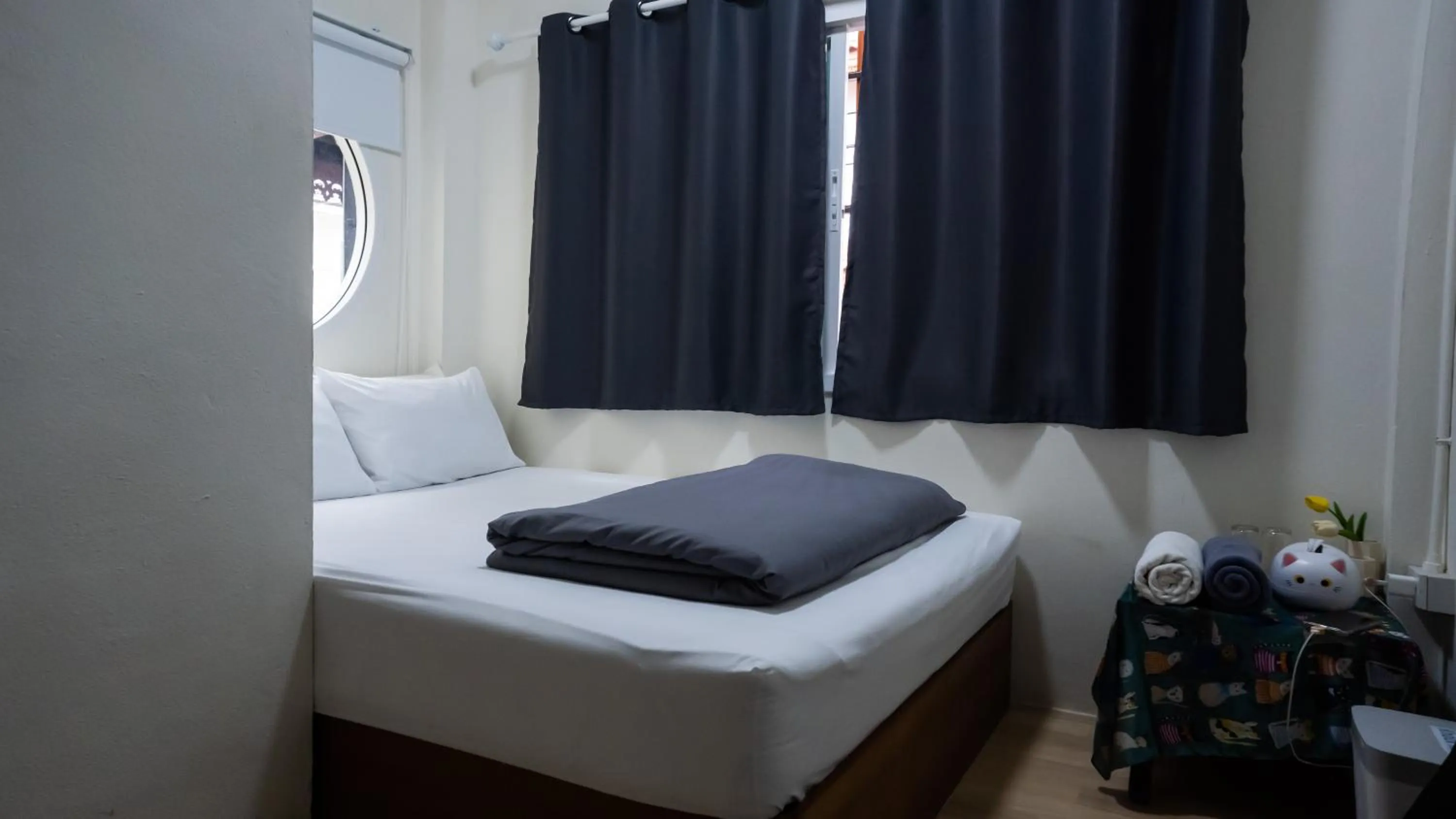 Bed in MiuMiu in da house.