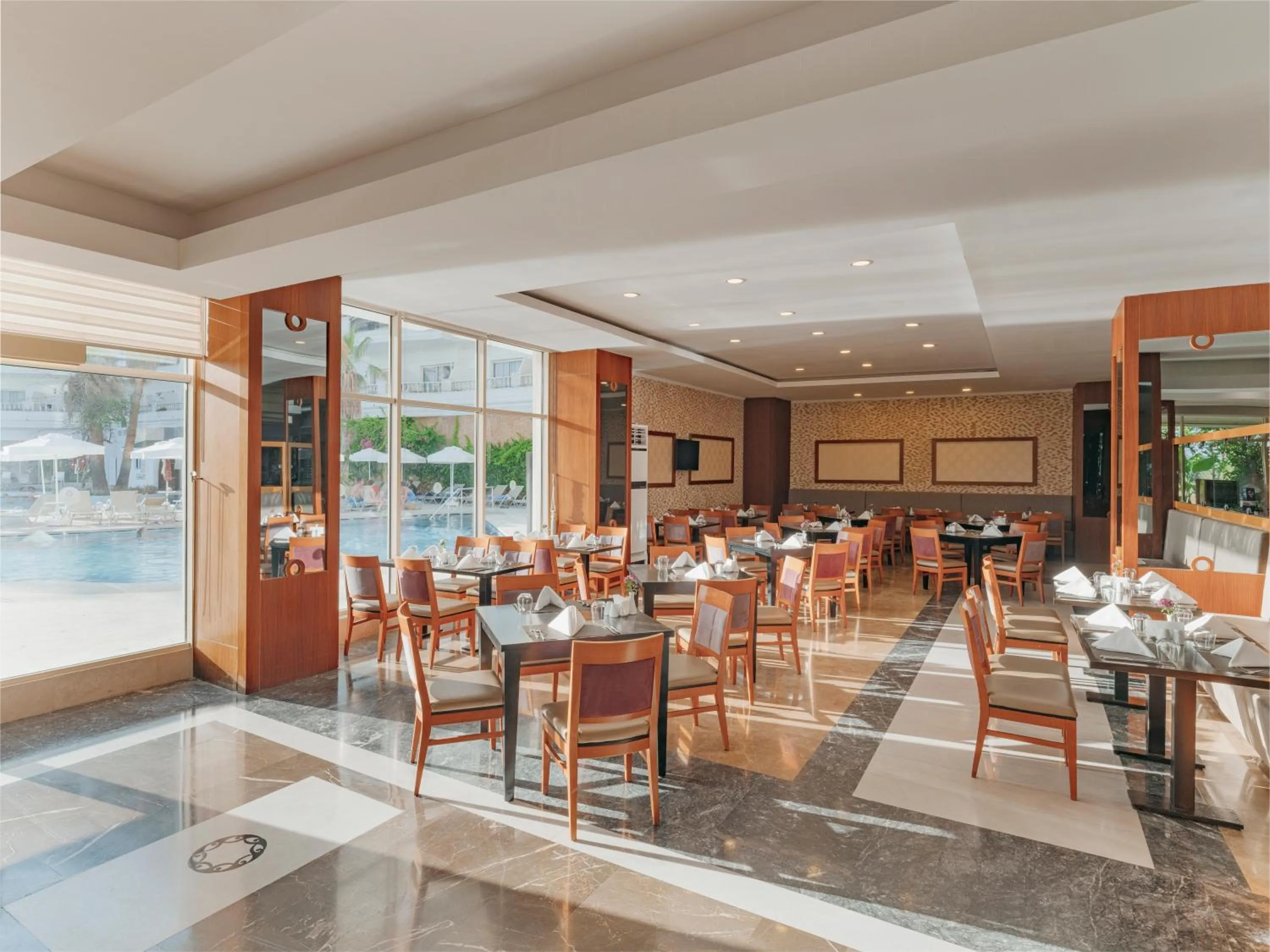 Restaurant/places to eat in Asteria Bloom Side