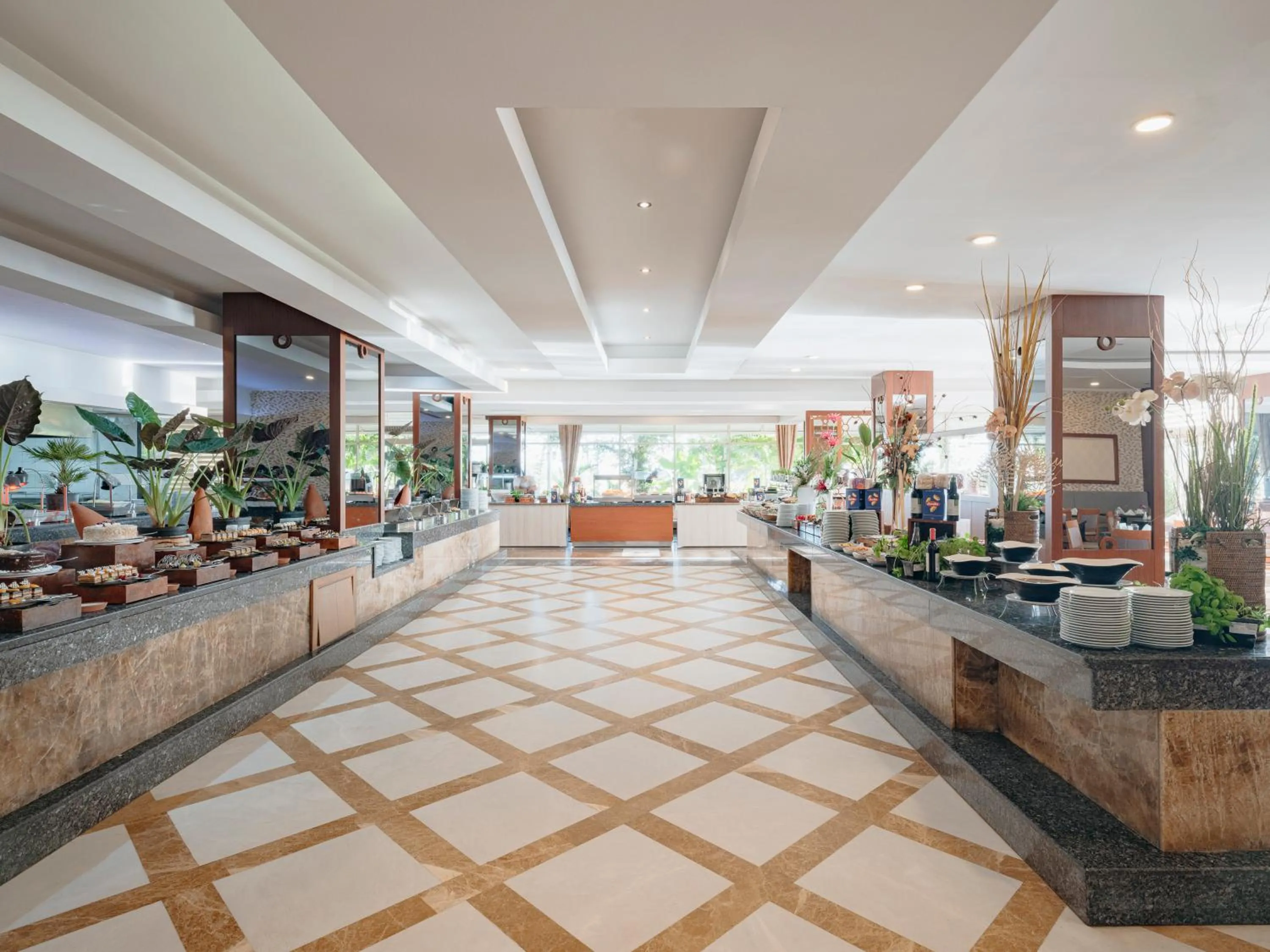 Restaurant/places to eat in Asteria Bloom Side