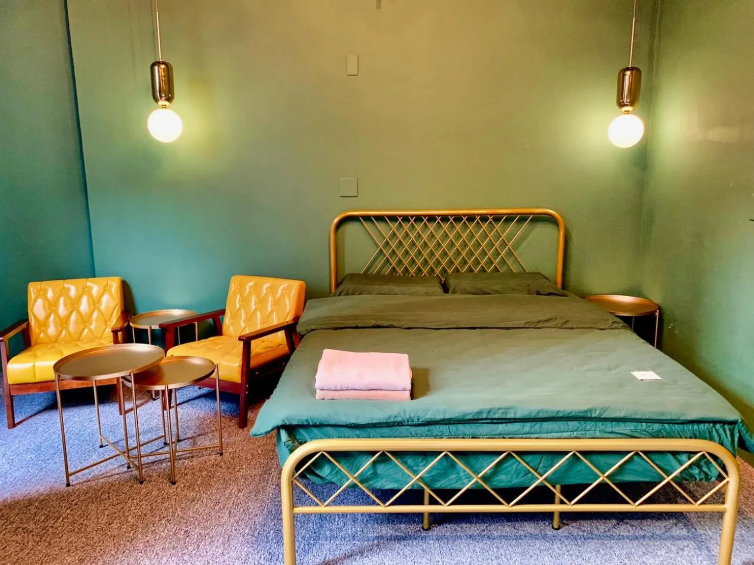 Bedroom, Bed in House Inn House