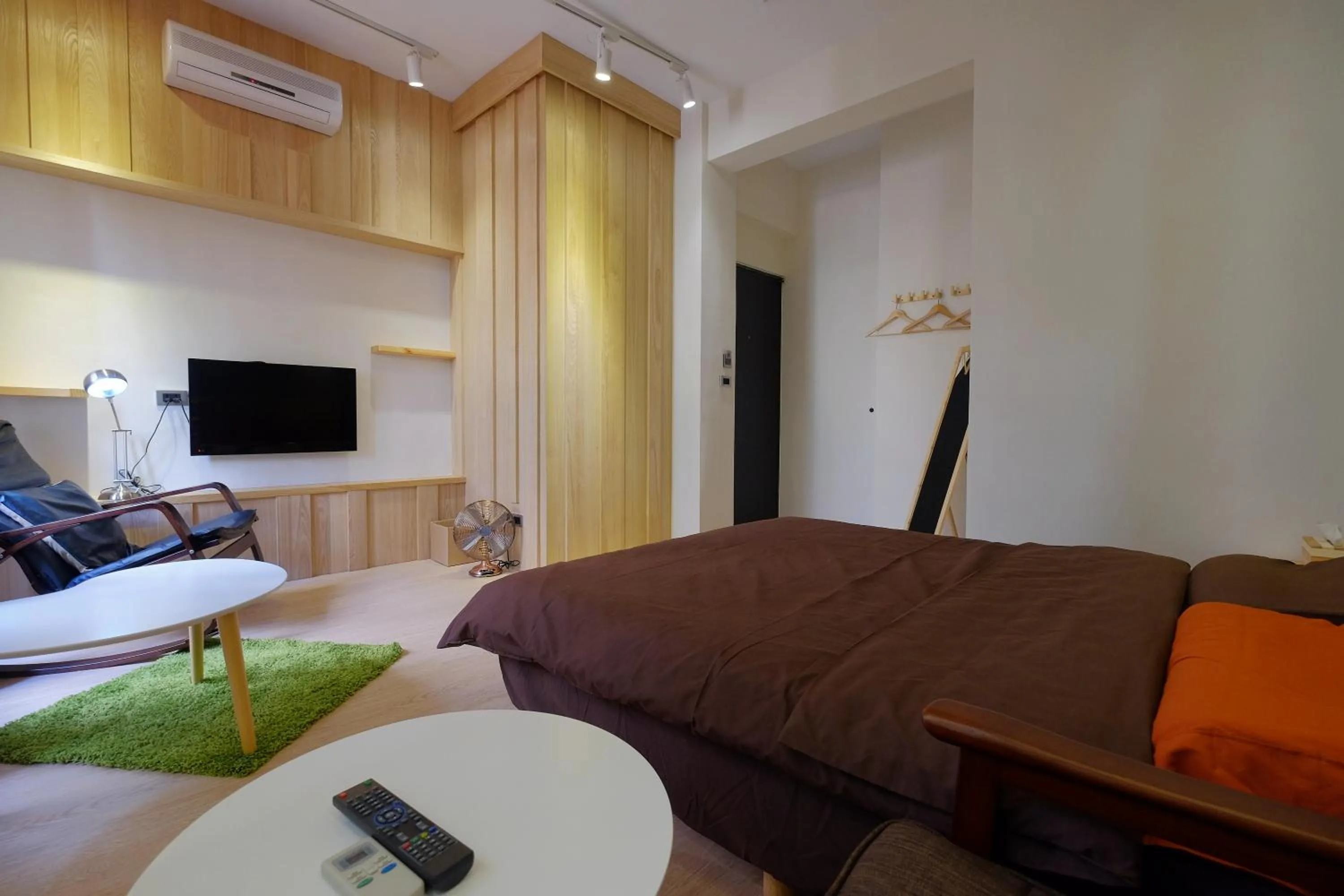 Bedroom, Bed in House Inn House