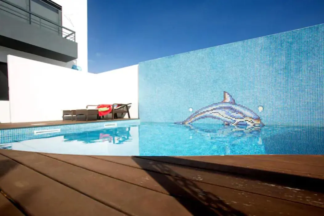 Three-Bedroom Apartment in 2Stay - A2