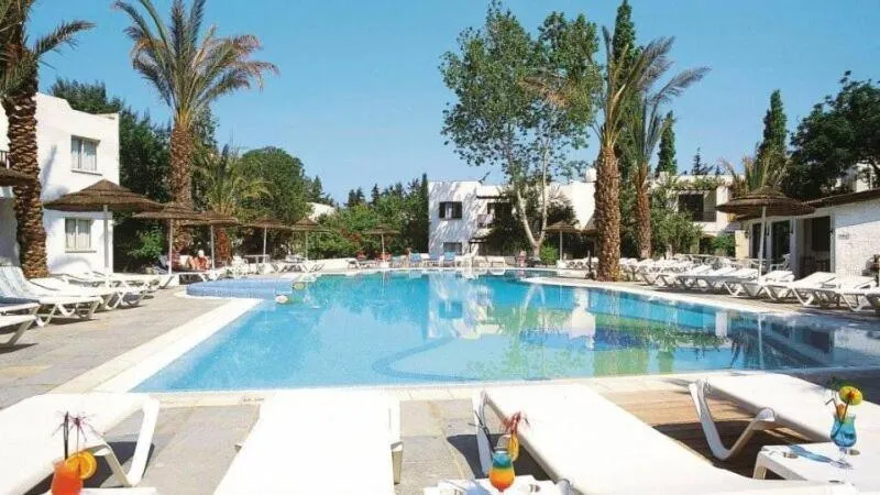 Swimming pool in Paphos Gardens Apartment