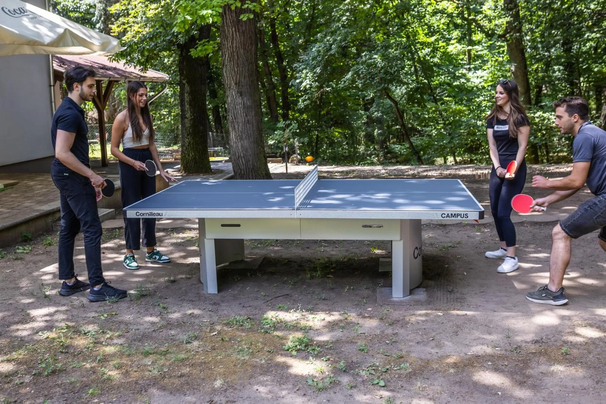 People in 4 Évszak Völgyhotel