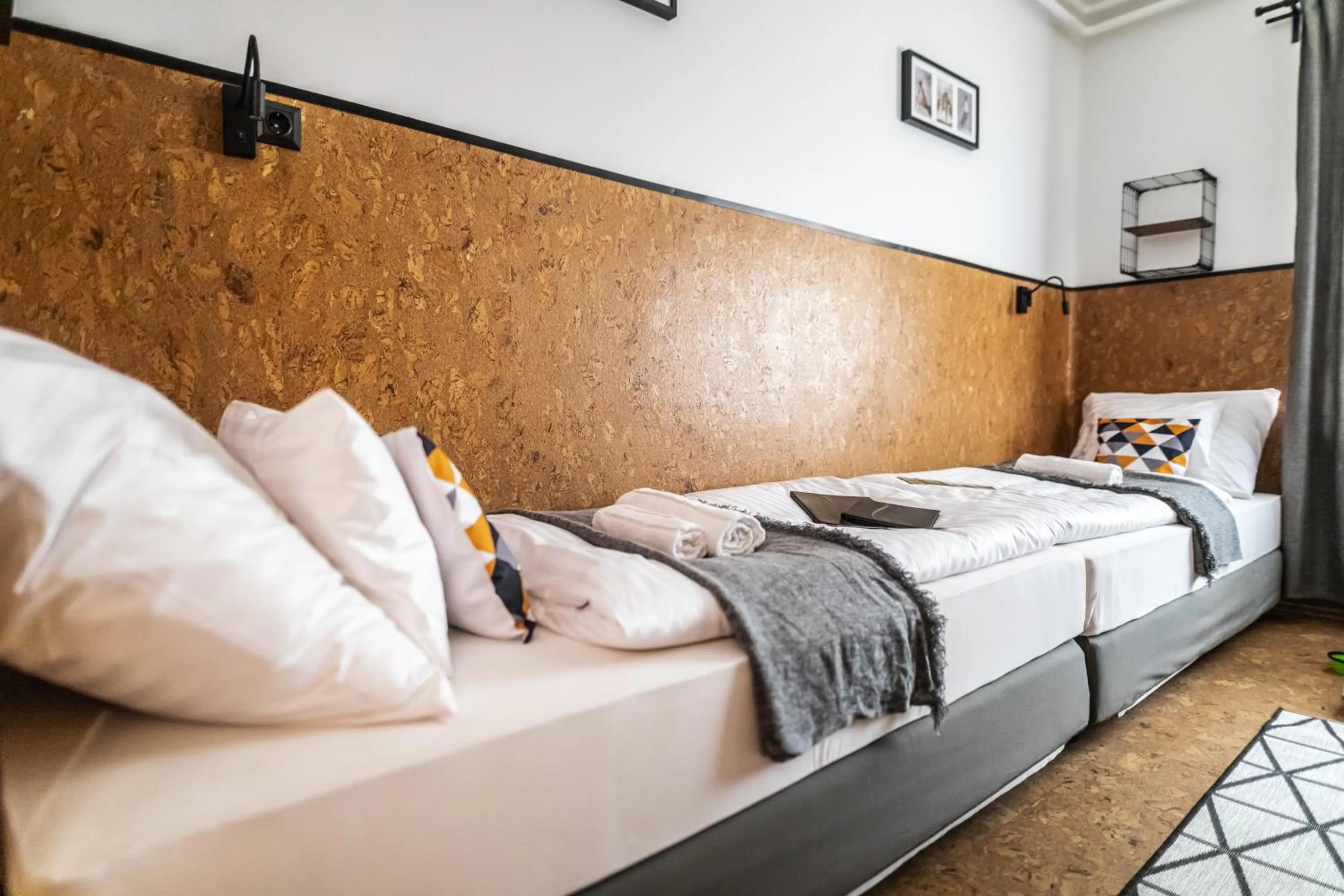 Photo of the whole room, Bed in 4 Évszak Völgyhotel