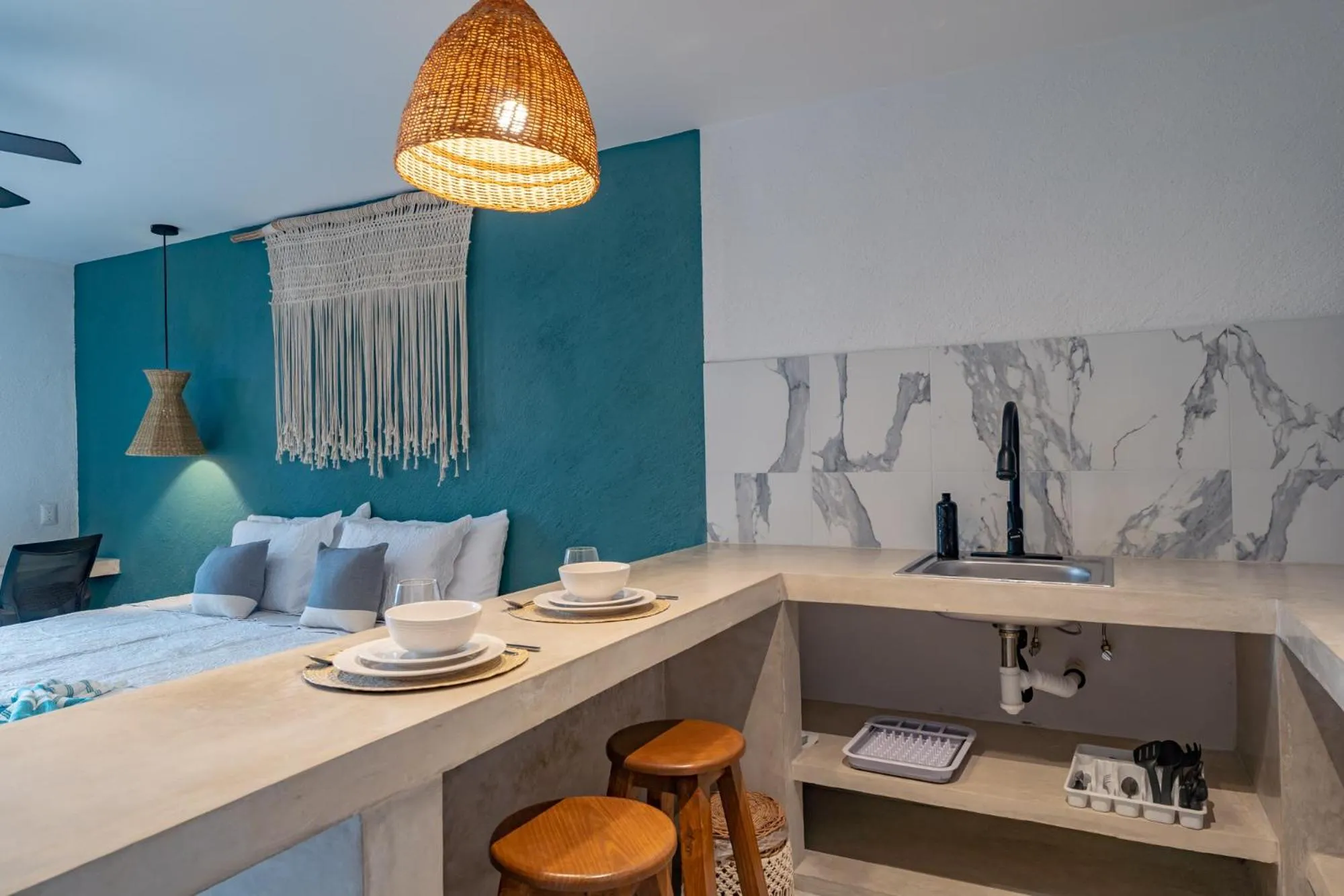 Dining area, Bed in Casa Yako