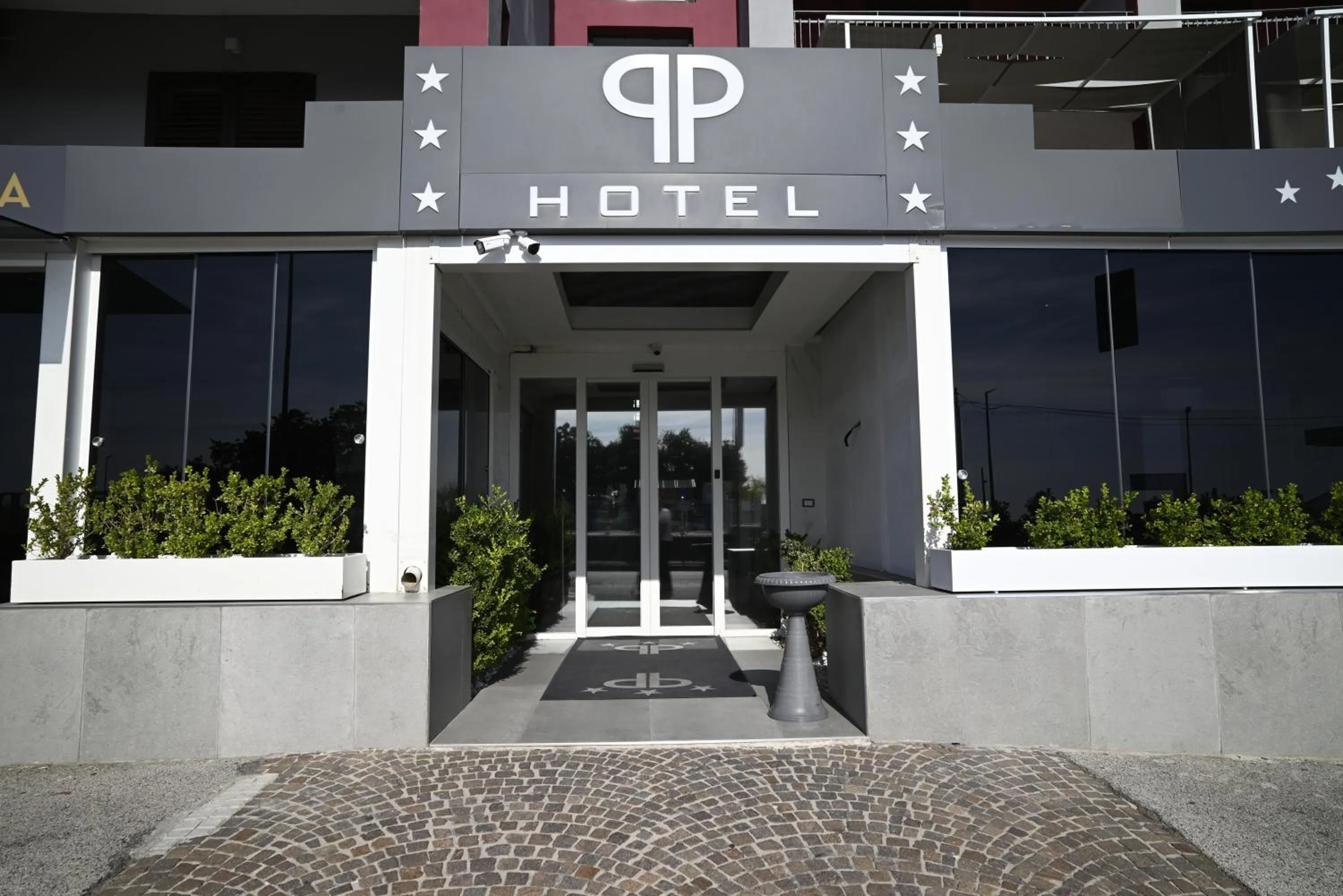 Facade/entrance in Puteoli Palace Hotel