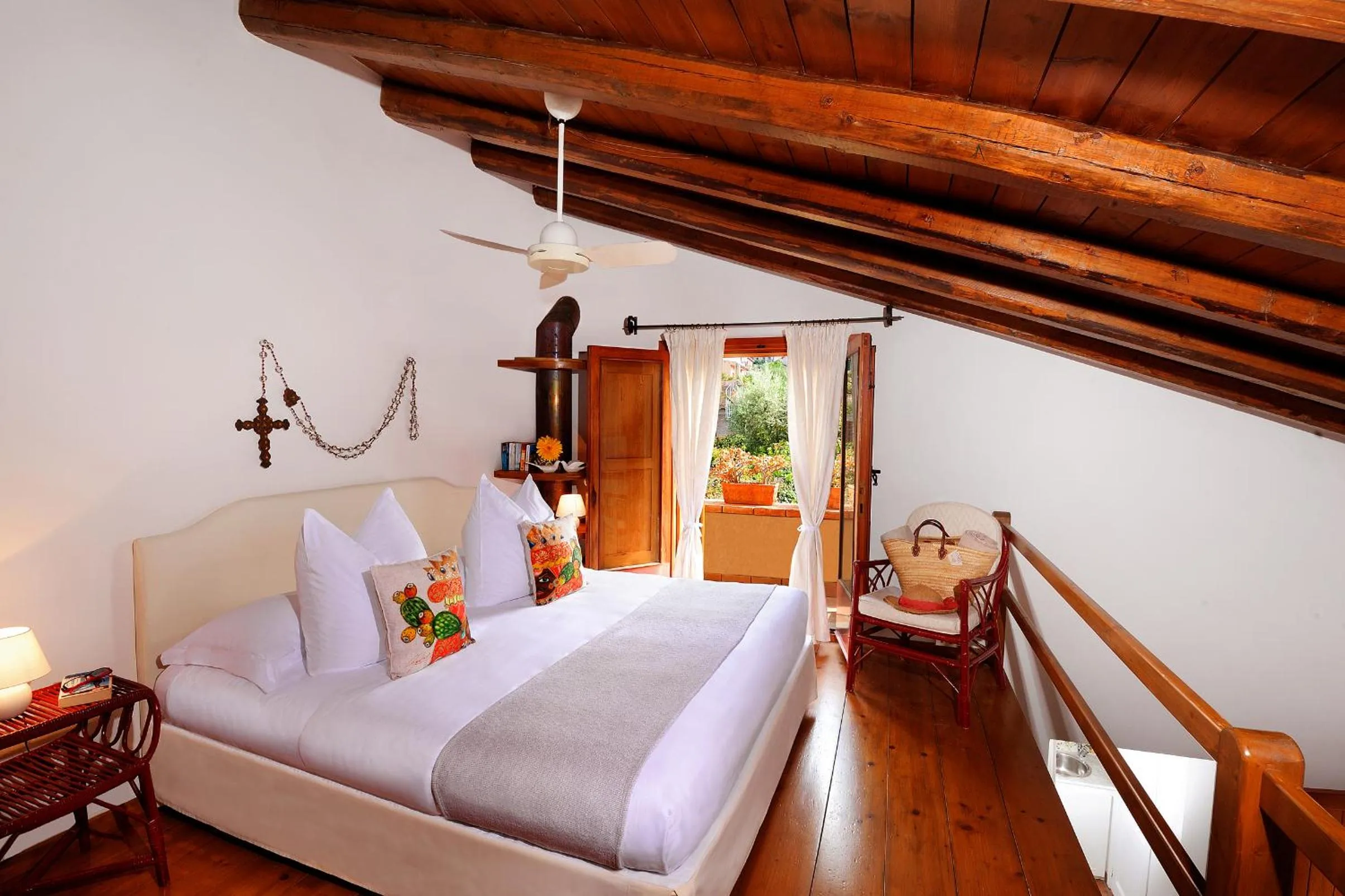 Bed in Le Calette Bay