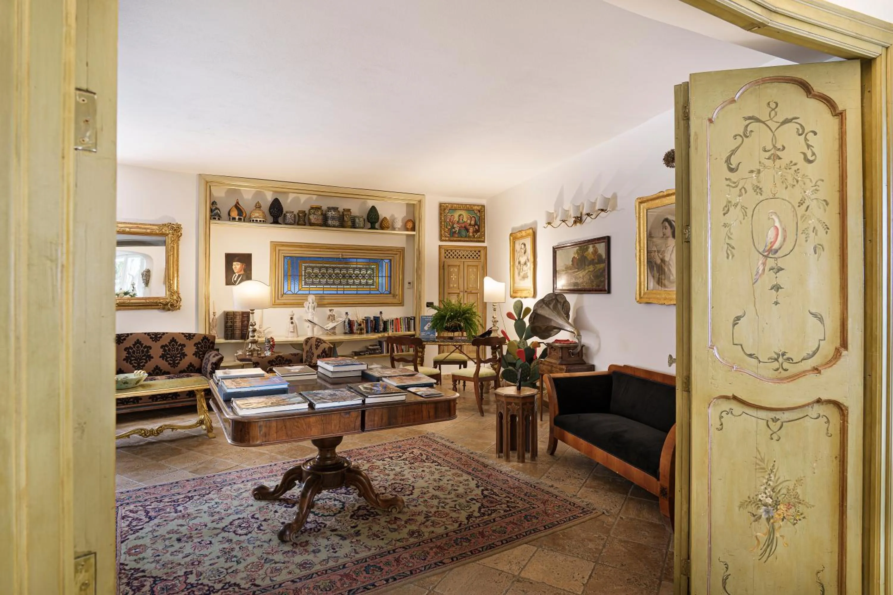 concierge in Le Calette Bay