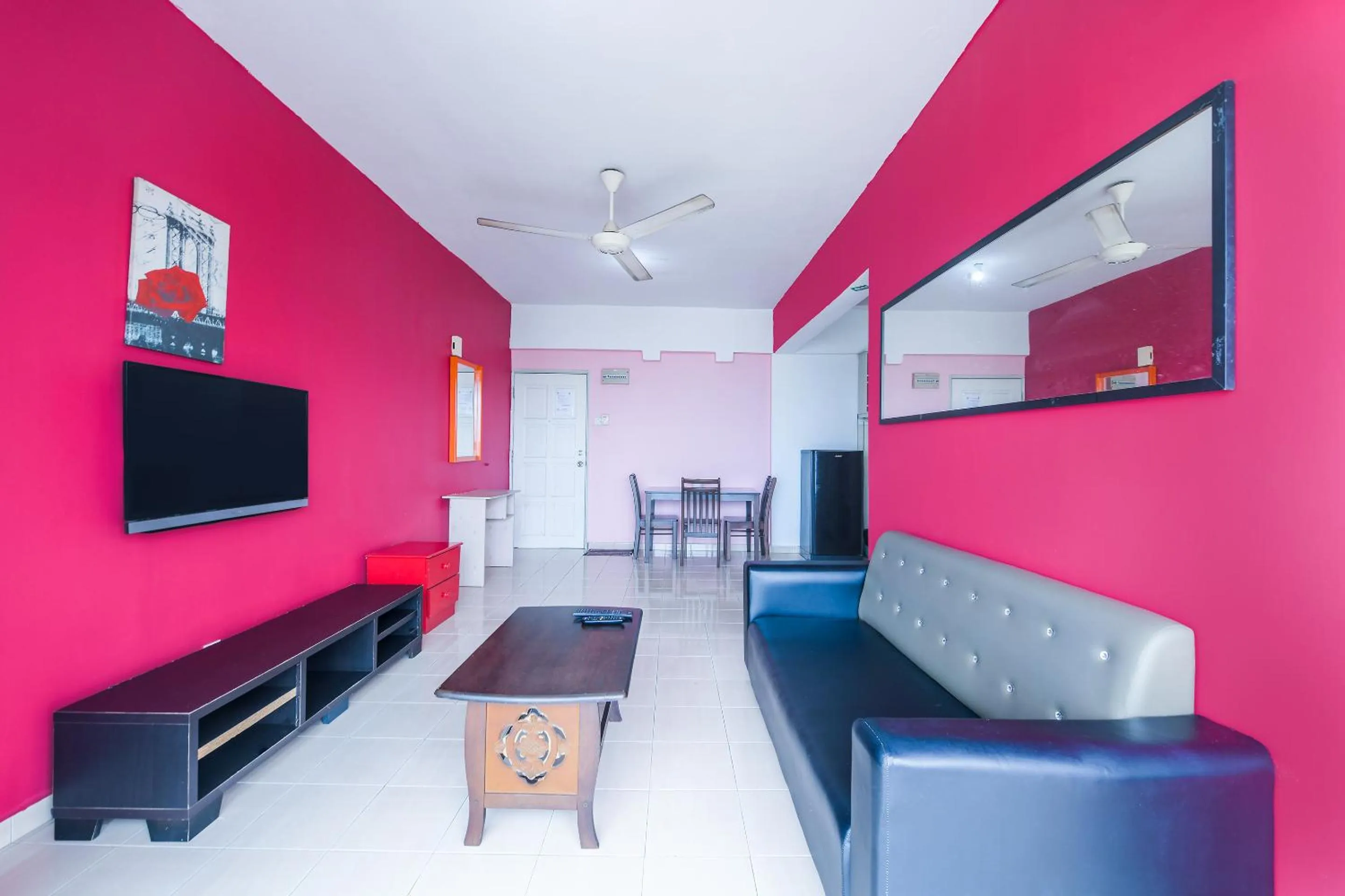 Seating area in OYO Home 90466 JC Sunshine Bay Resort Apartment Port Dickson