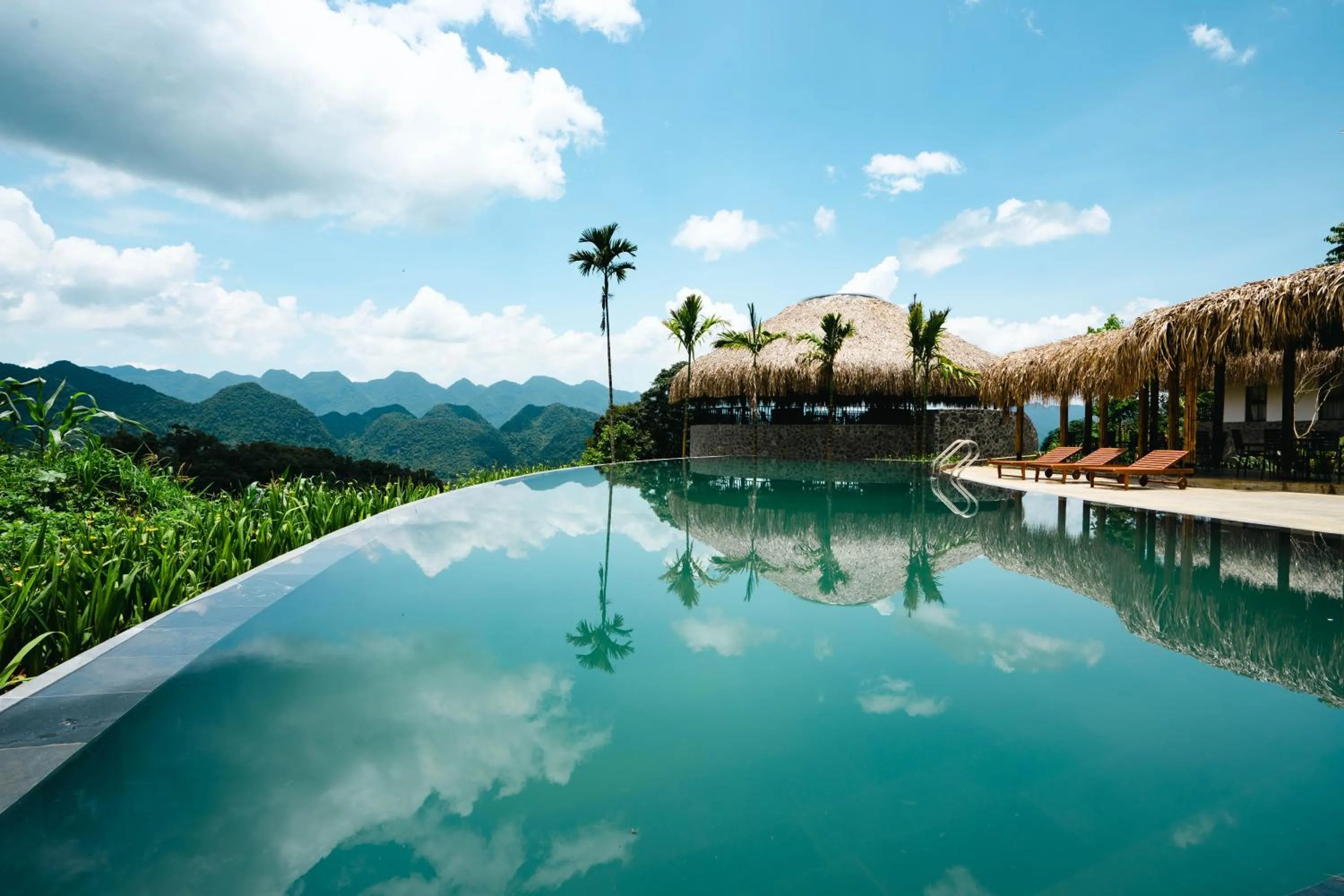 Swimming pool in PU LUONG BOCBANDI RETREAT