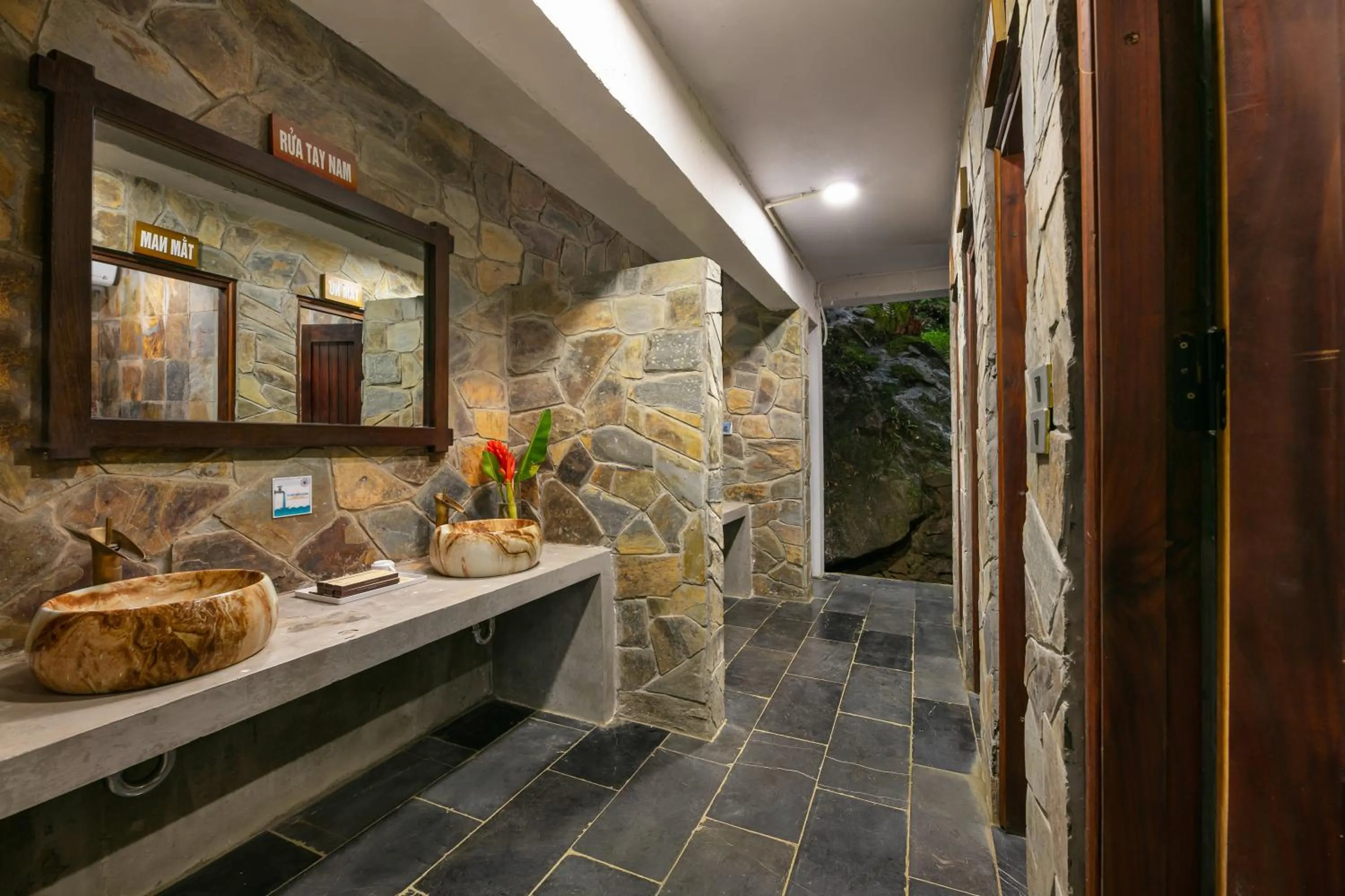 Bathroom in PU LUONG BOCBANDI RETREAT