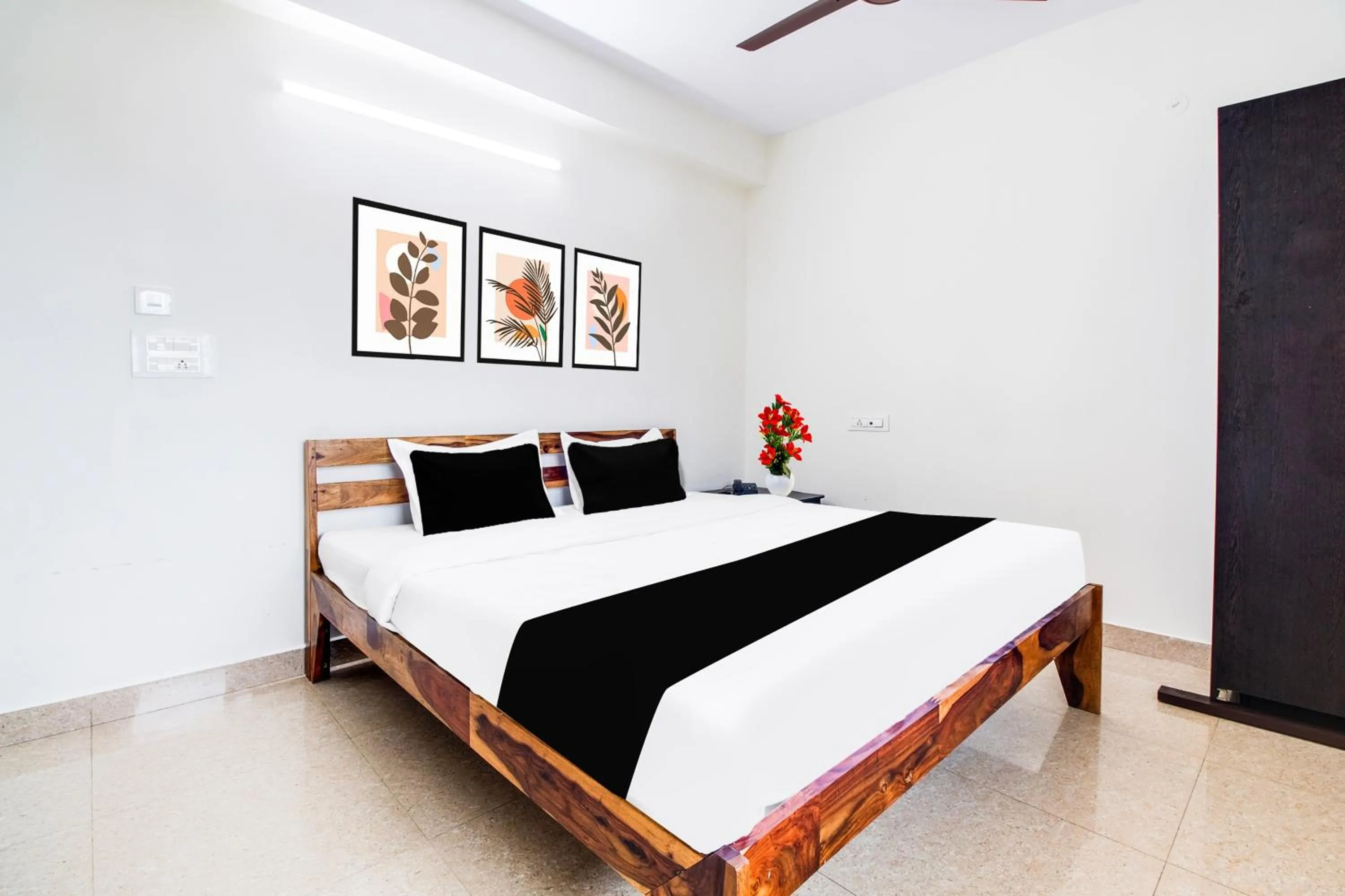 Bedroom, Bed in Super Hotel O Vizag IT Hill Rushikonda