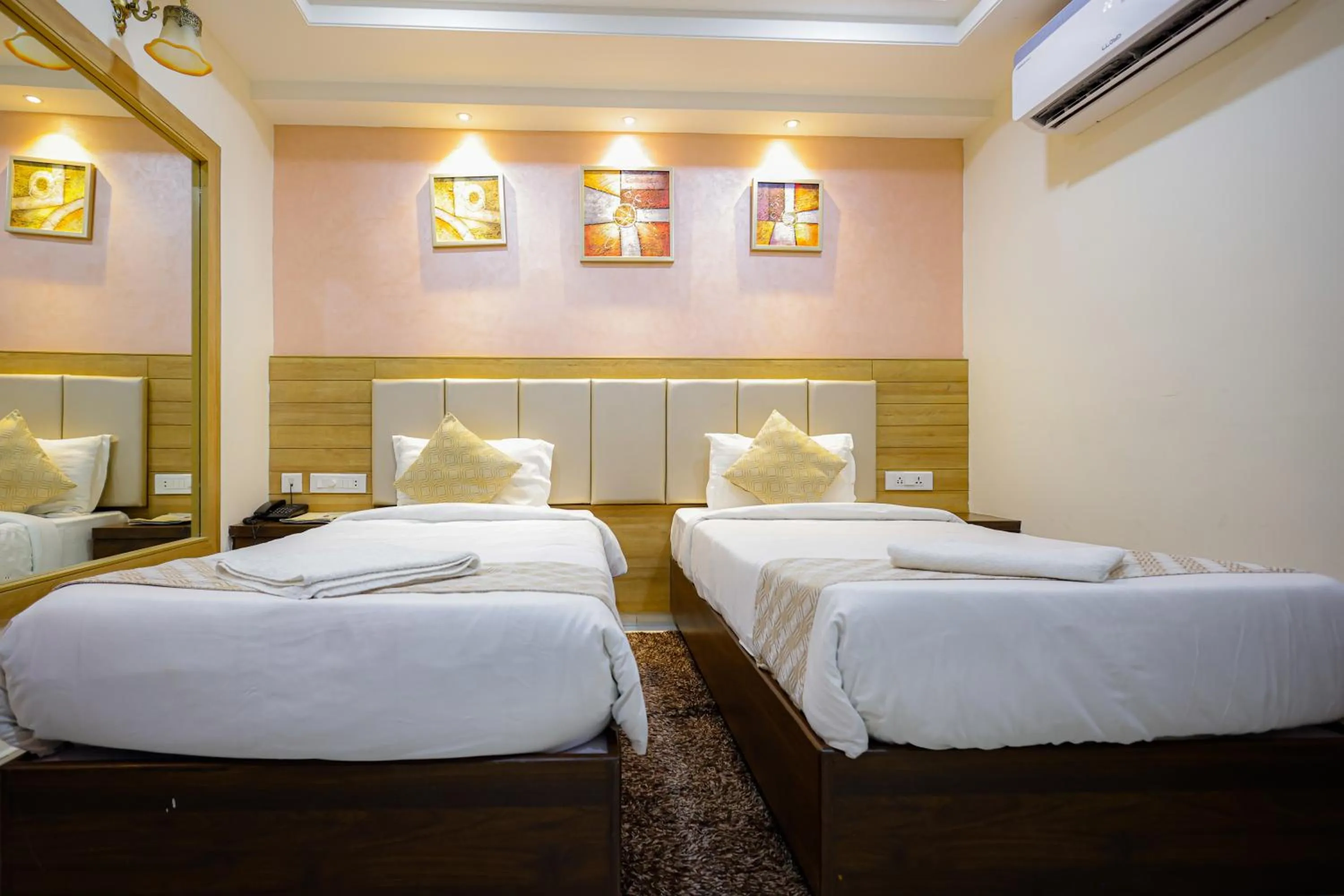 Bedroom, Bed in M Square Hotel