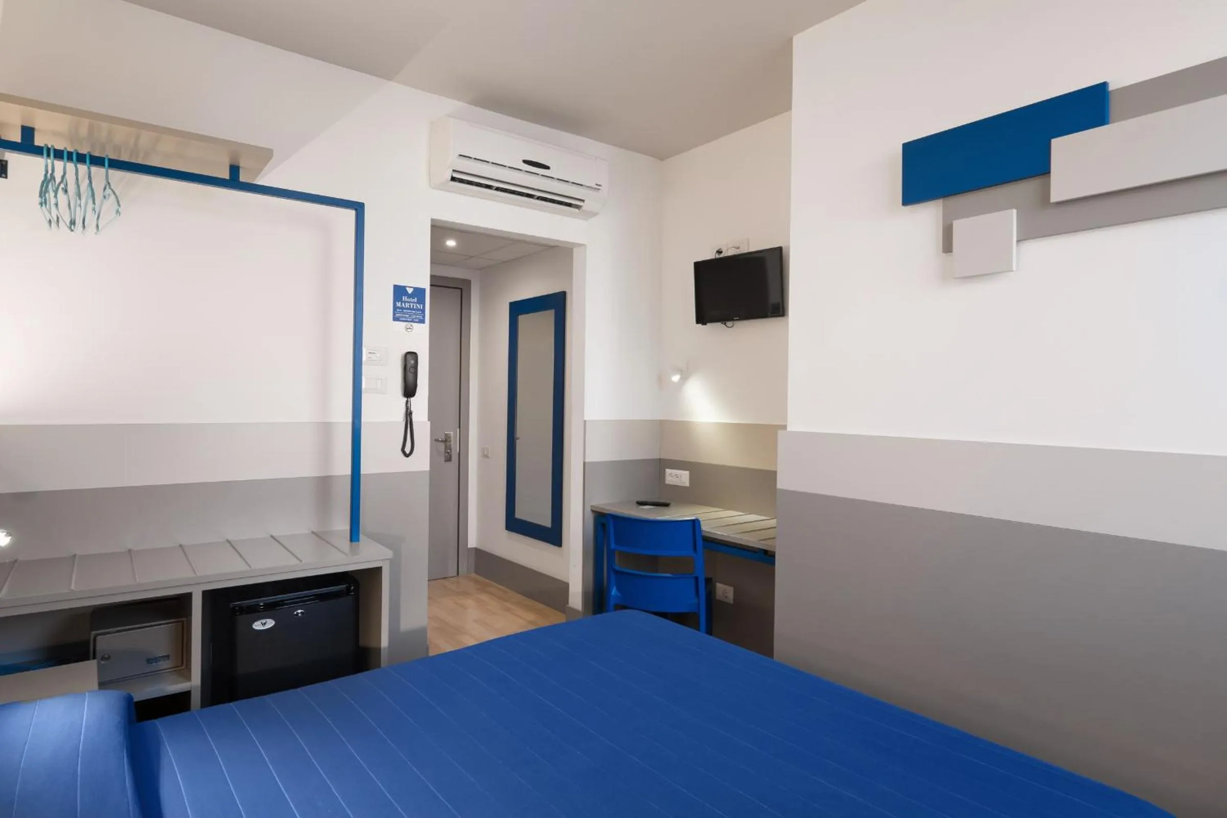 Photo of the whole room, Bed in Hotel Martini