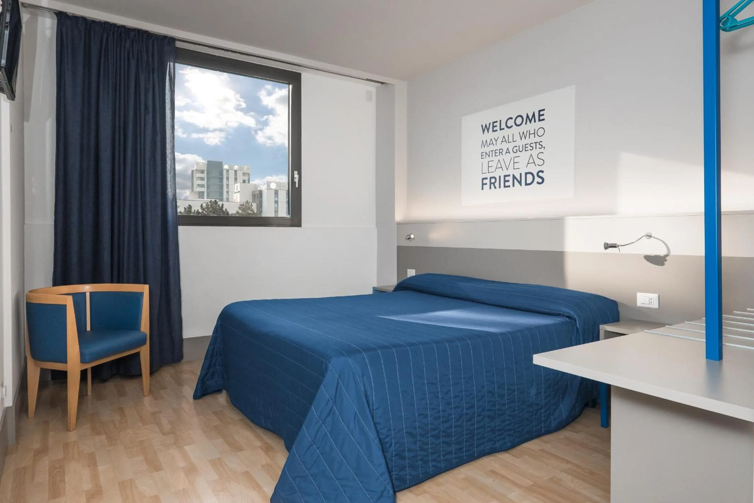 Photo of the whole room, Bed in Hotel Martini