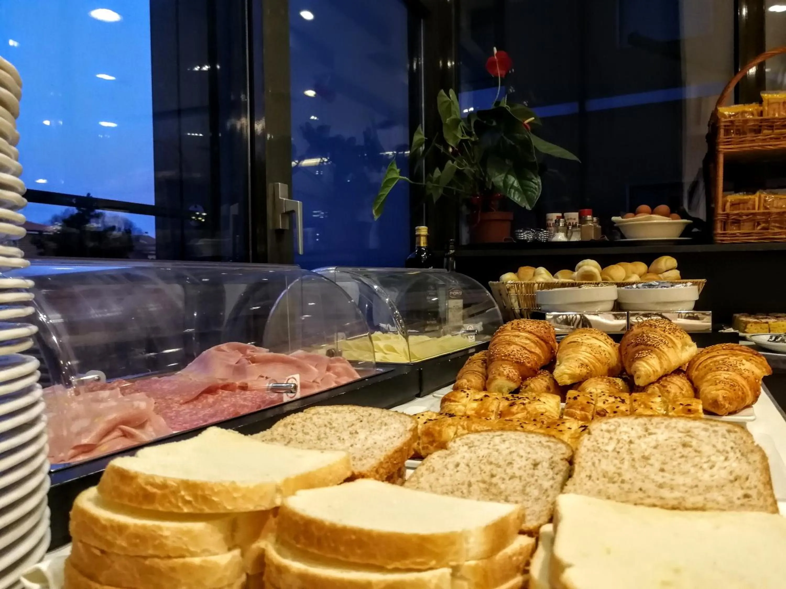 Buffet breakfast in Hotel Martini