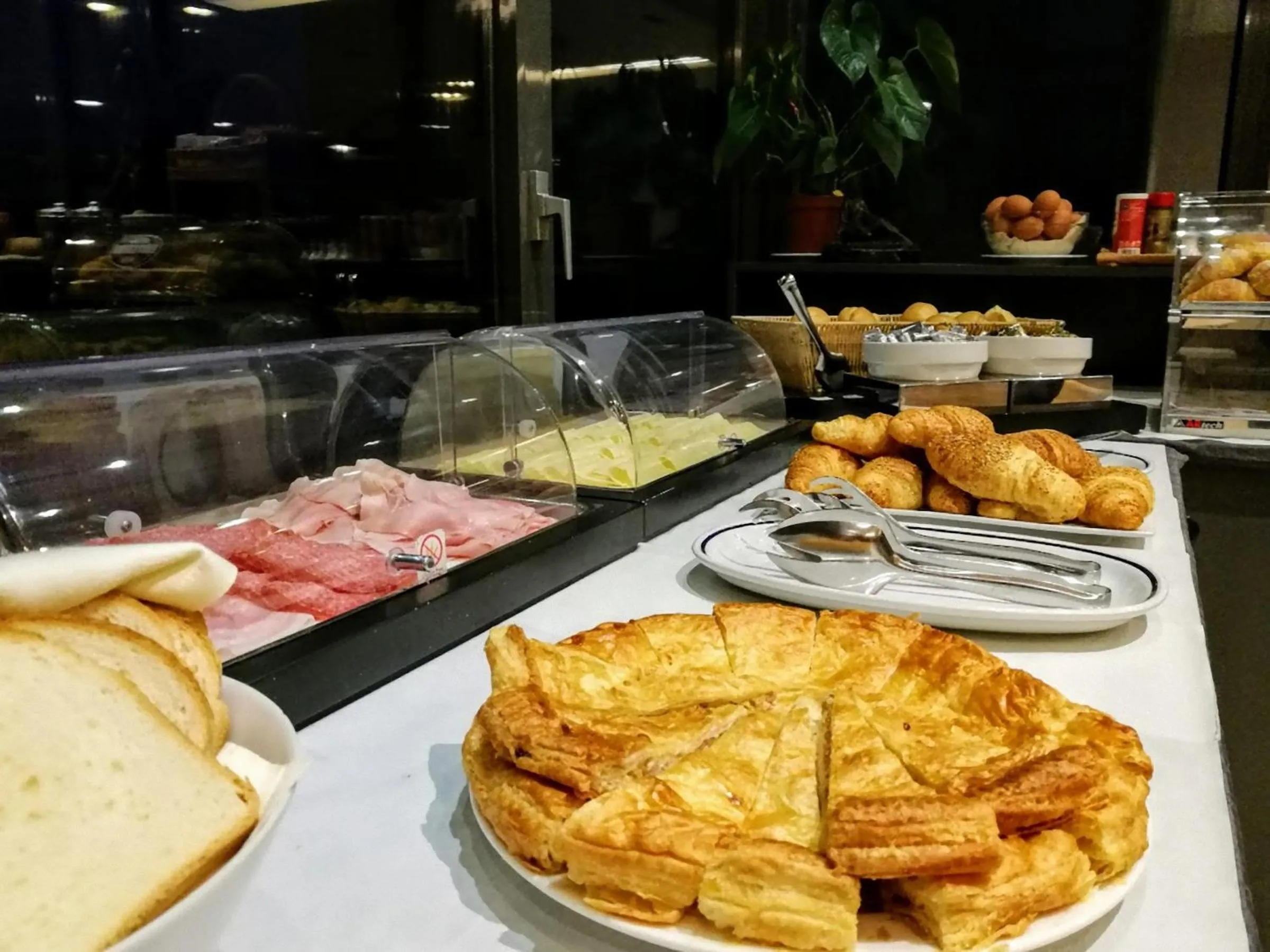 Buffet breakfast in Hotel Martini