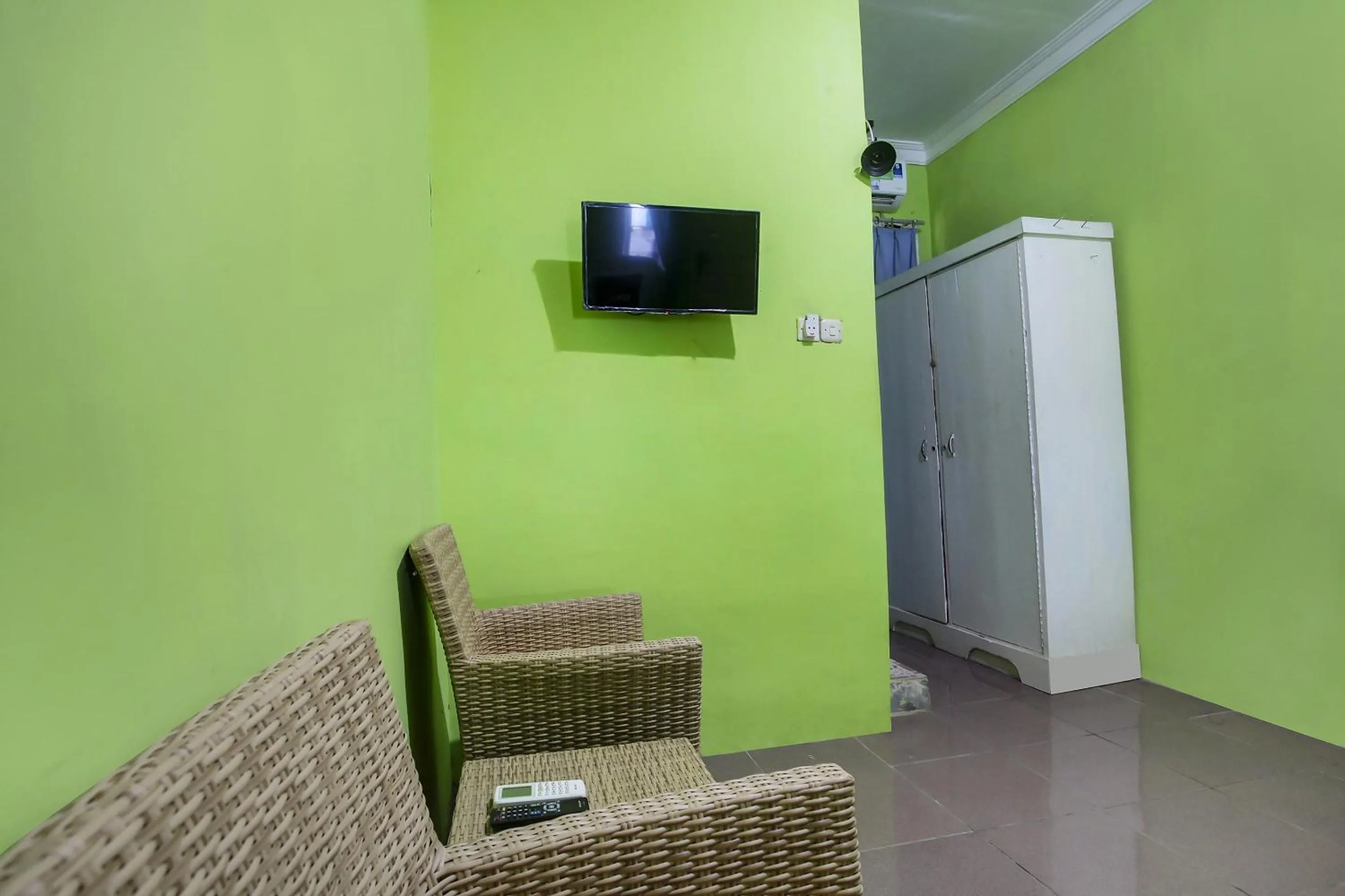 Bedroom in Hotel O Cottage Putra Mutun Beach