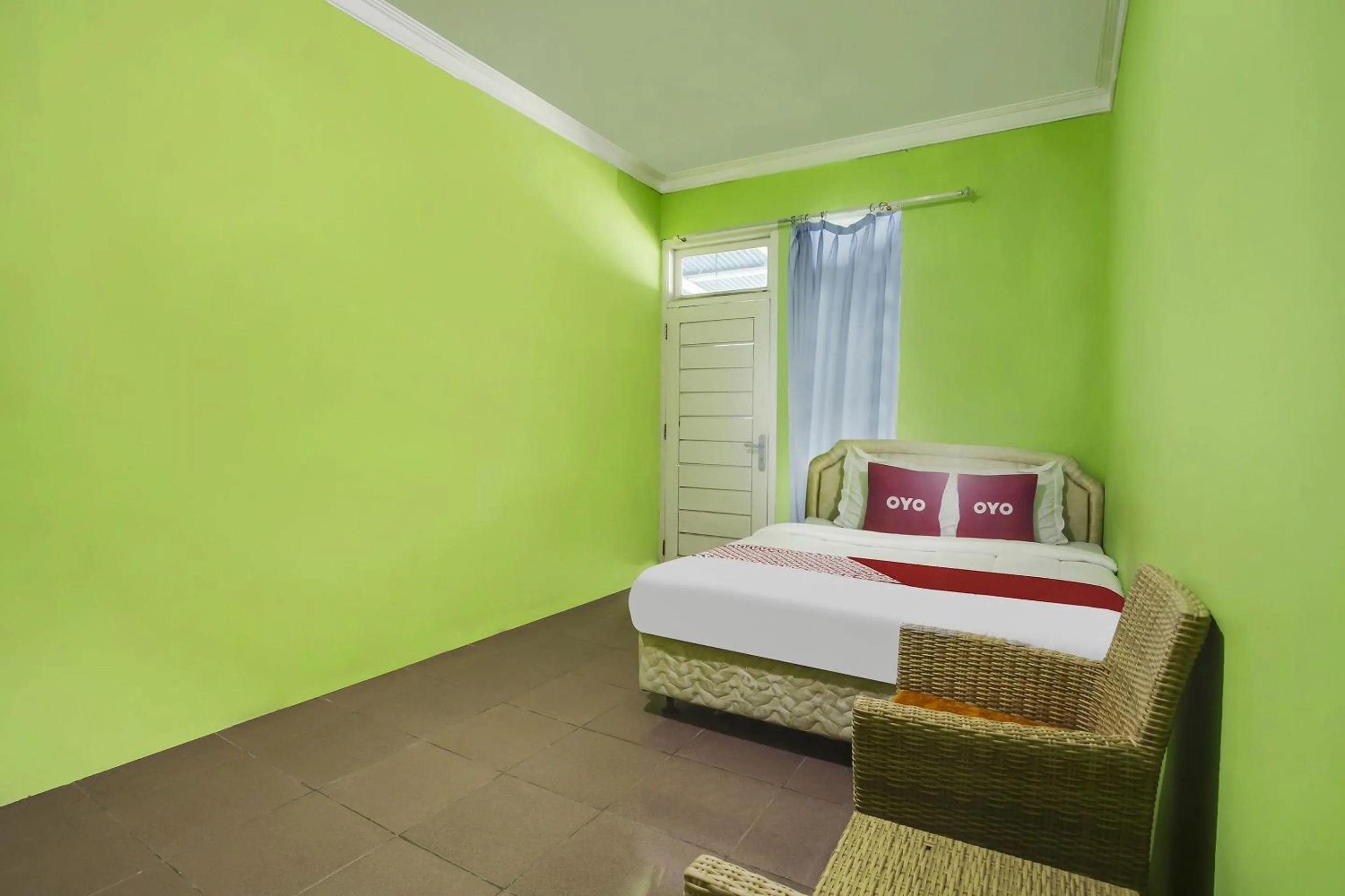 Bedroom, Bed in Hotel O Cottage Putra Mutun Beach