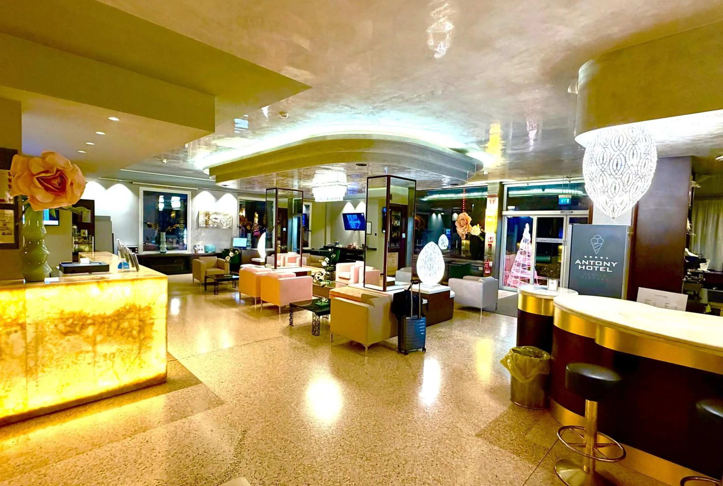 Lobby or reception in Antony Hotel - Venice Airport