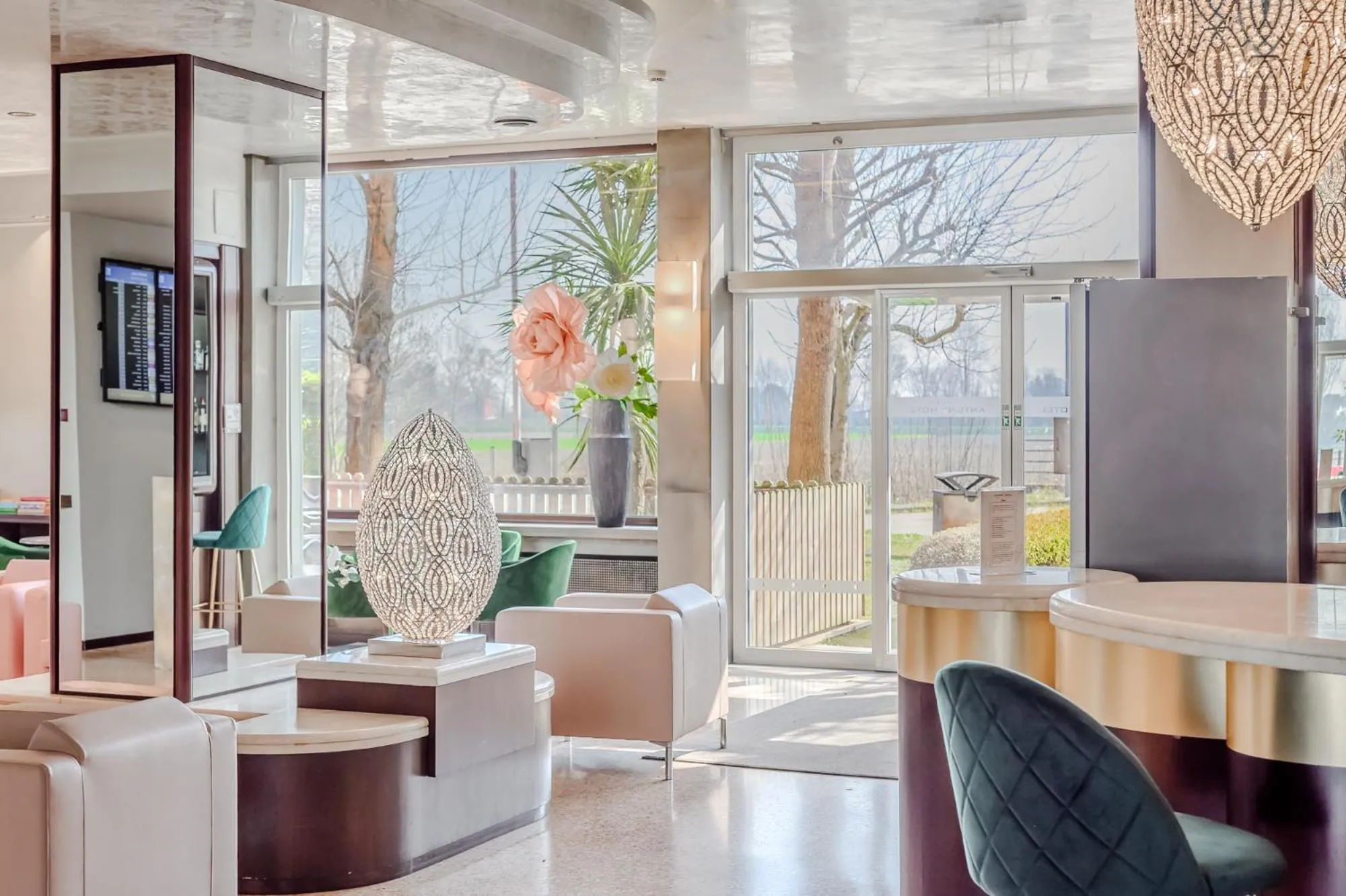 Lobby or reception in Antony Hotel - Venice Airport