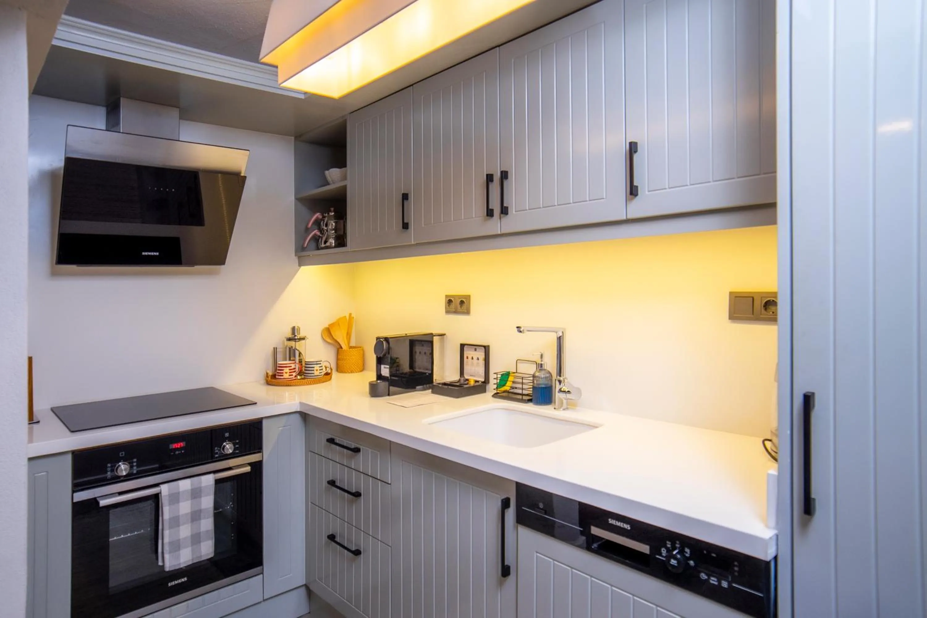 Kitchen or kitchenette in Kaya Villas Exclusive