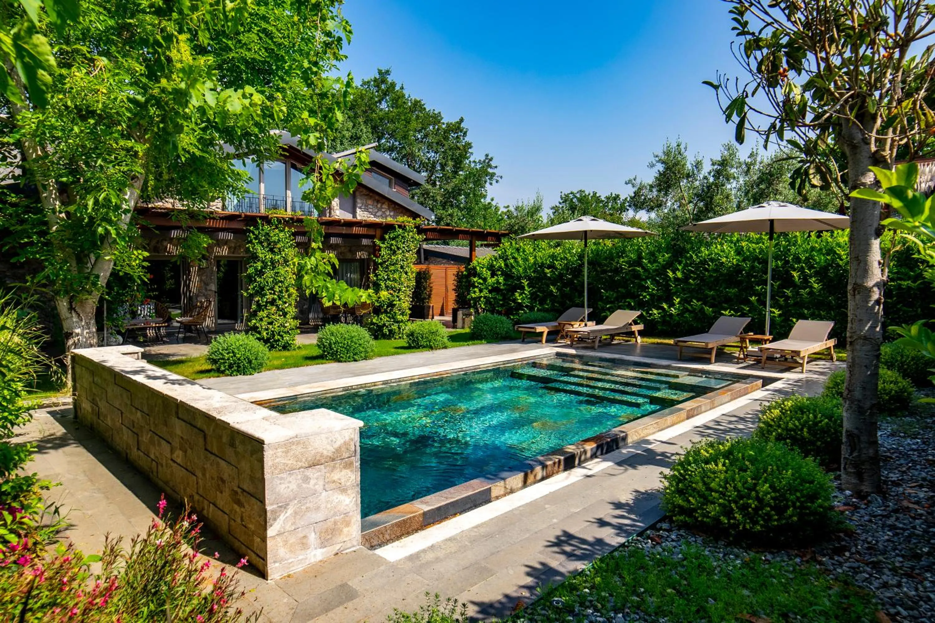 Pool view in Kaya Villas Exclusive