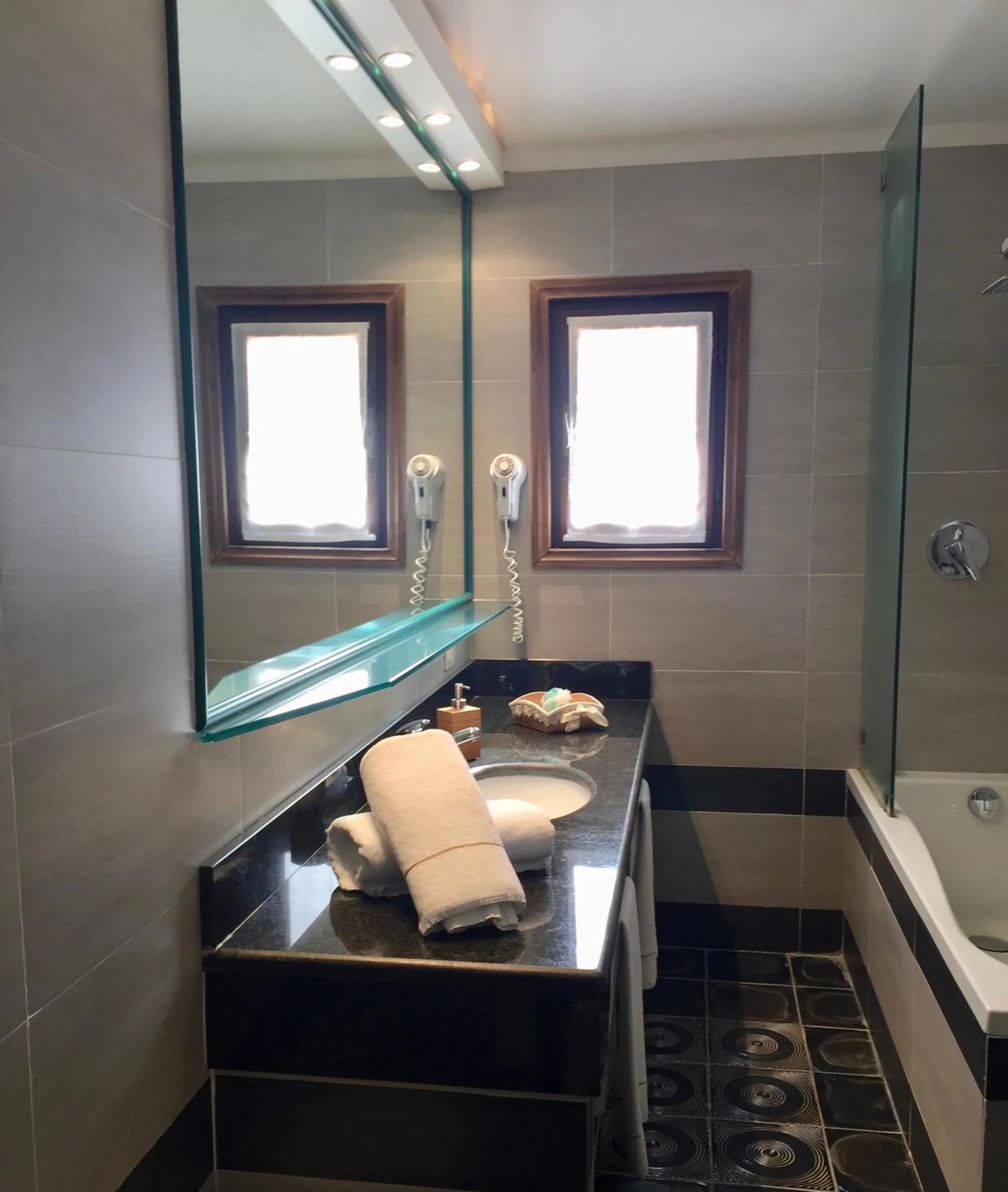 Shower in Resort Le Picchiaie