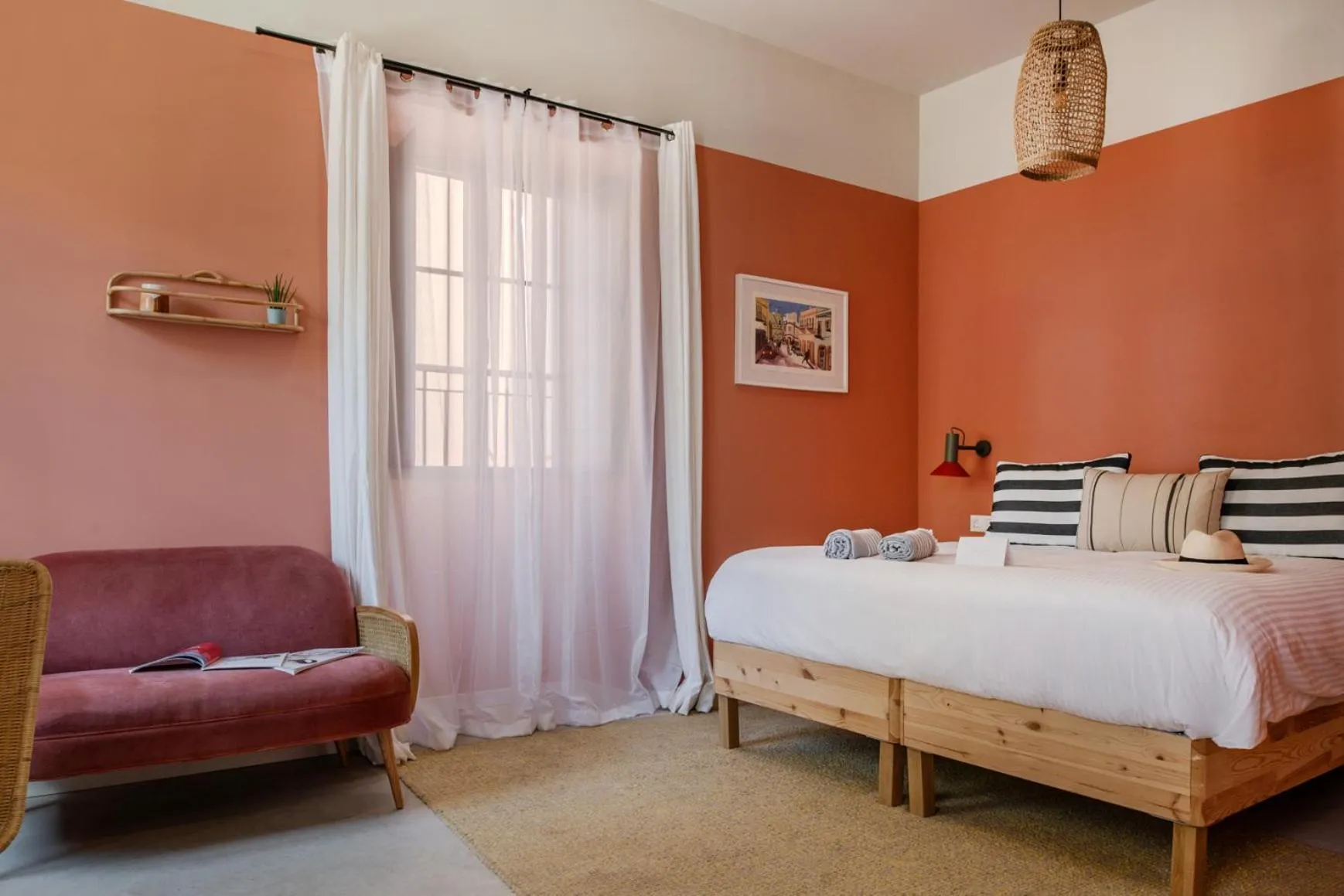 Bed in Casa Rosa Villa with Pool in Olhao Centre