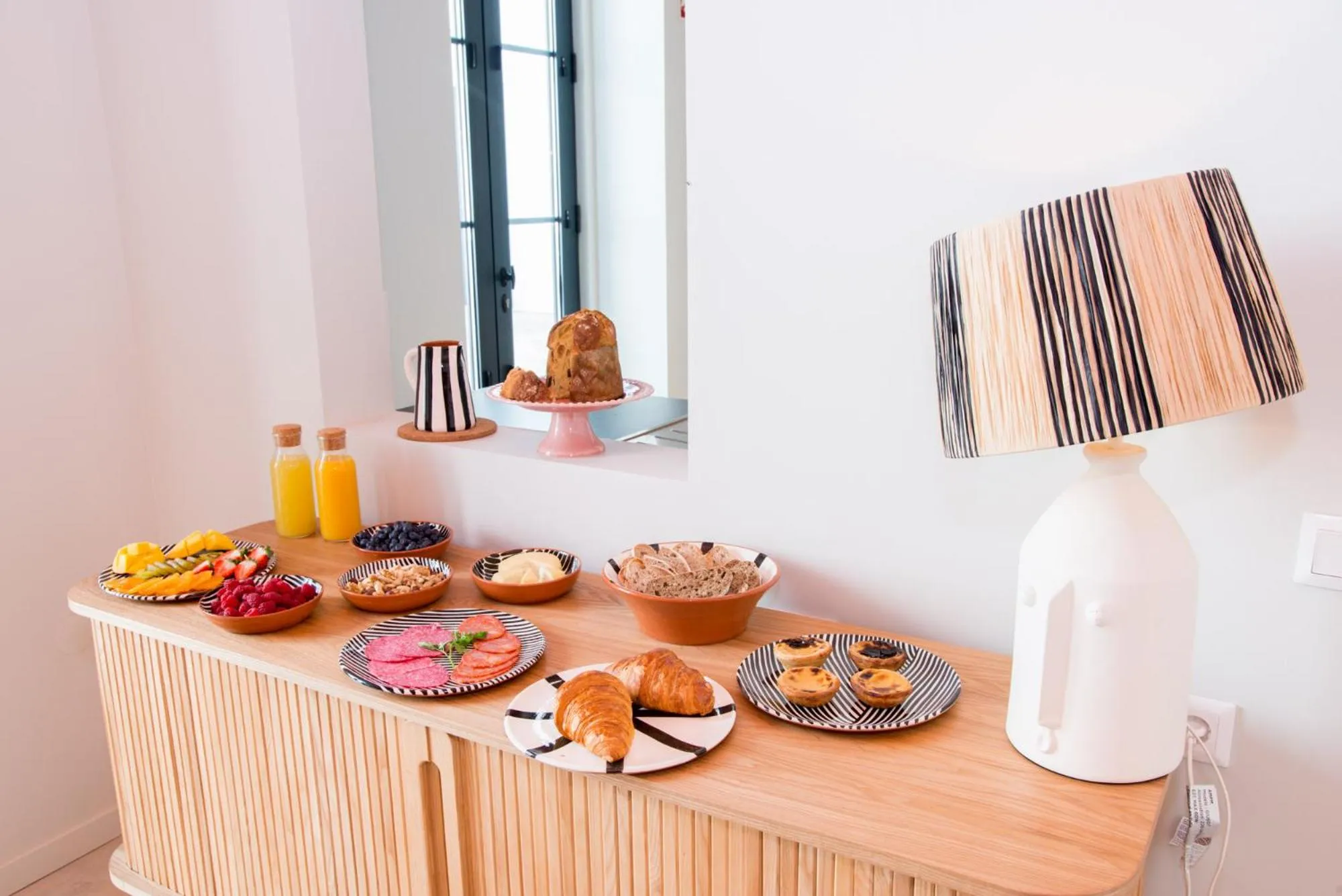 Food and drinks in Casa Rosa Villa with Pool in Olhao Centre