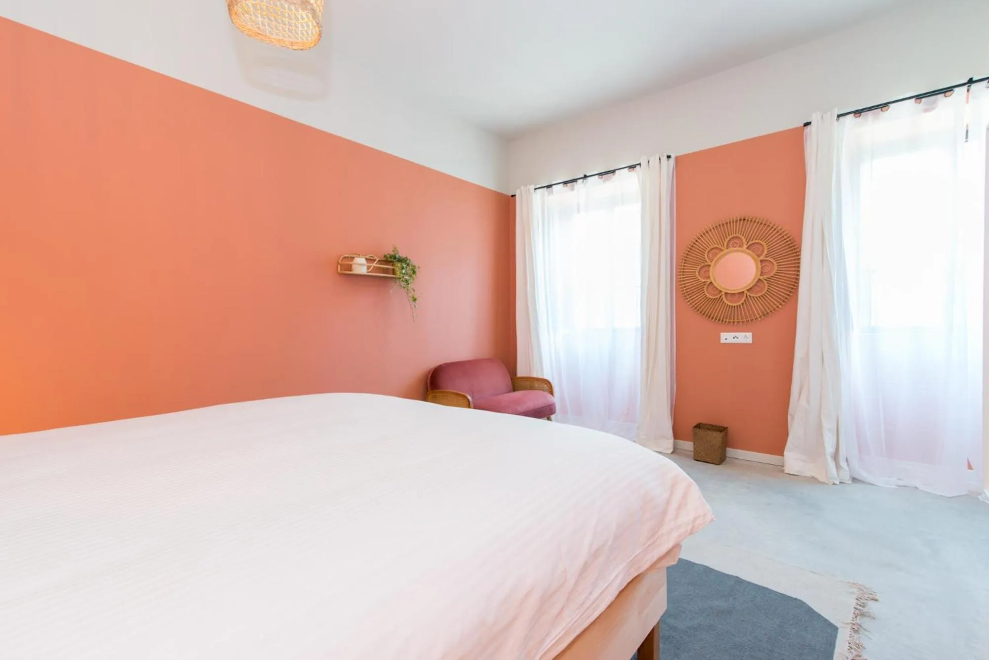 Bed in Casa Rosa Villa with Pool in Olhao Centre