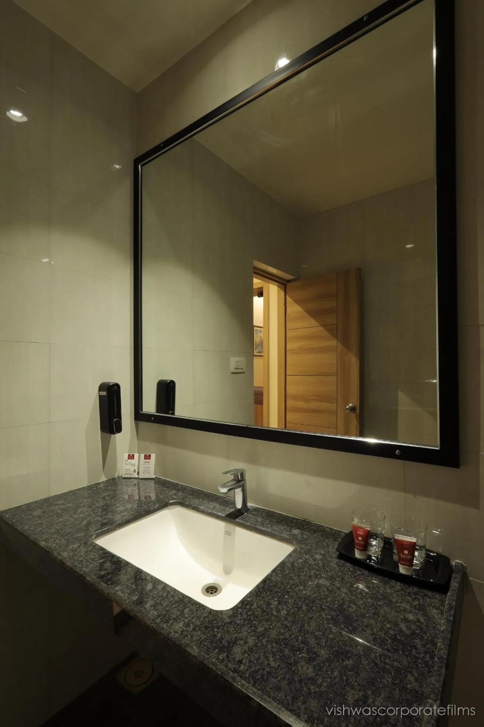 Bathroom in Rang Lords Inn Bharuch