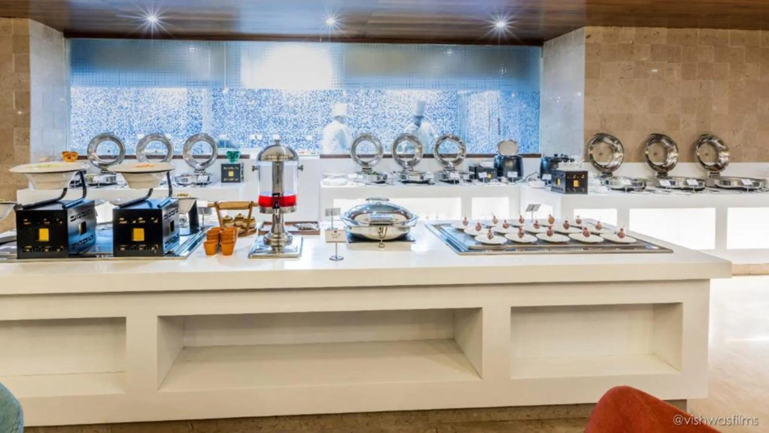 Restaurant/places to eat in Rang Lords Inn Bharuch