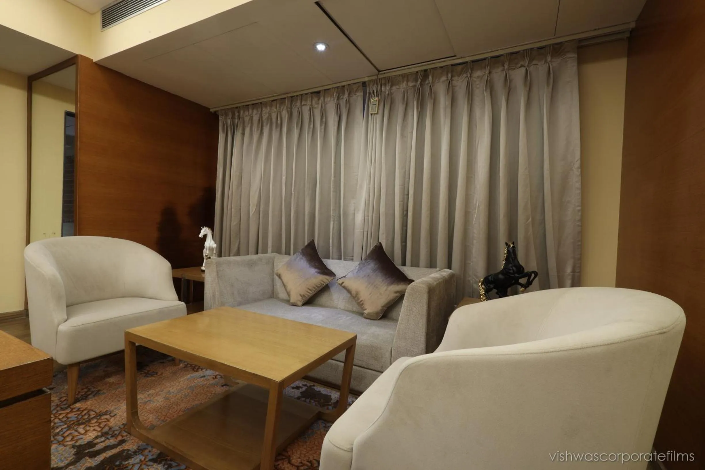 Seating area in Rang Lords Inn Bharuch