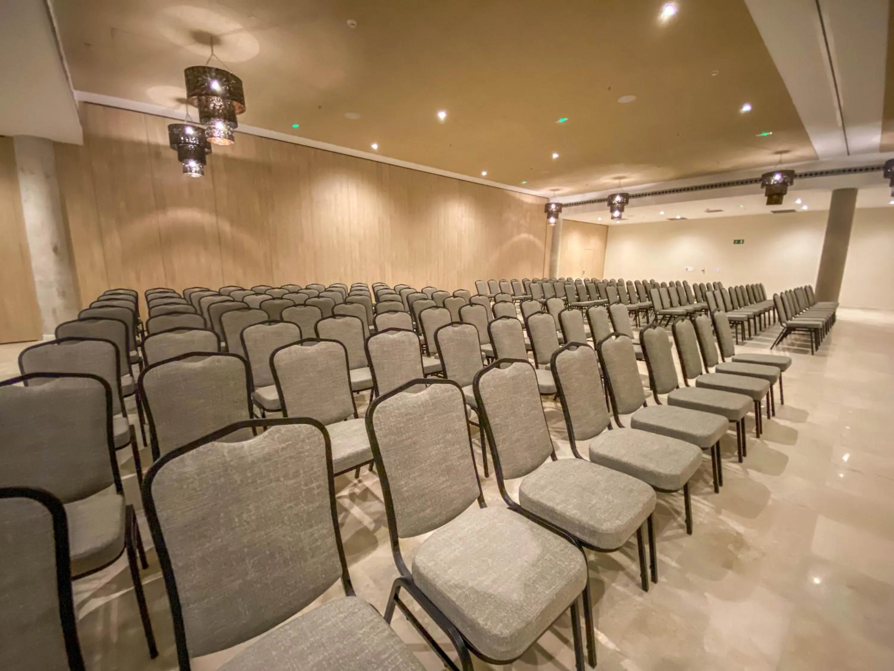 Meeting/conference room in Cádiz Bahía by QHotels