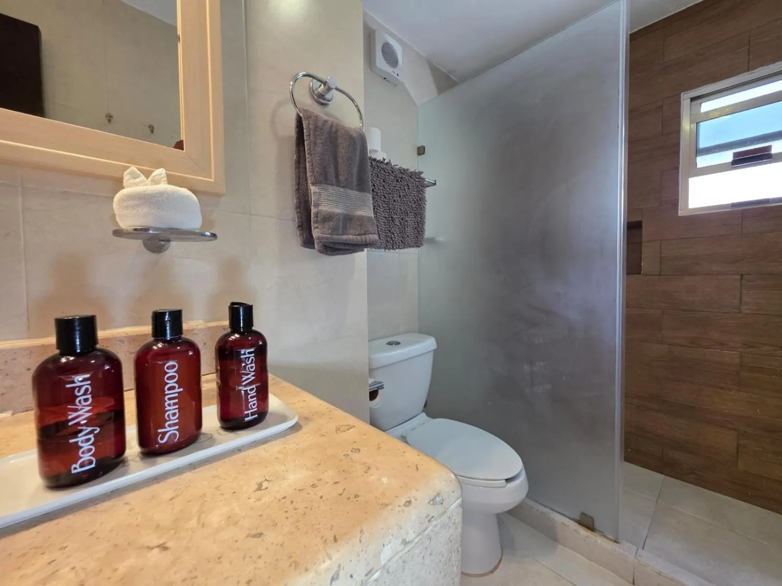 Bathroom in Perfect vacation getaway,Ocean View,Wifi, Beach