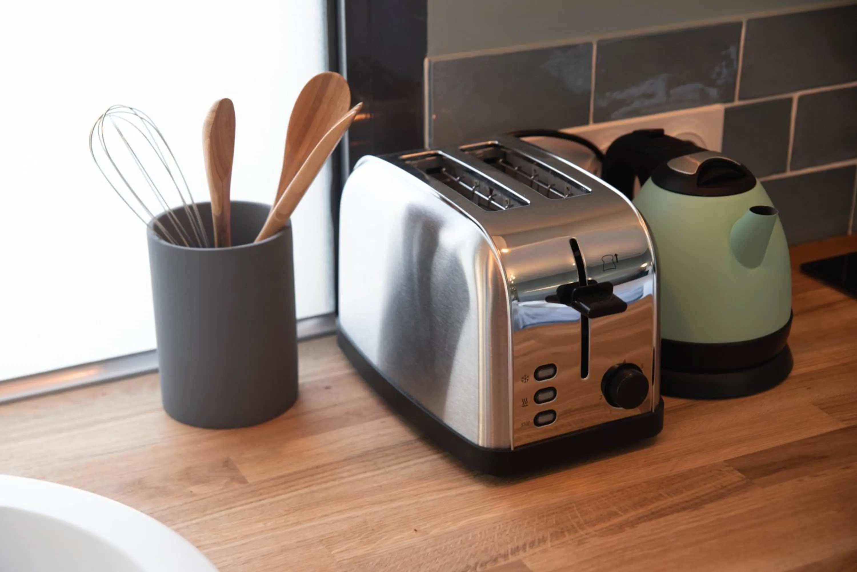 Kitchen or kitchenette in The Parisian Blue Eiffel Tower