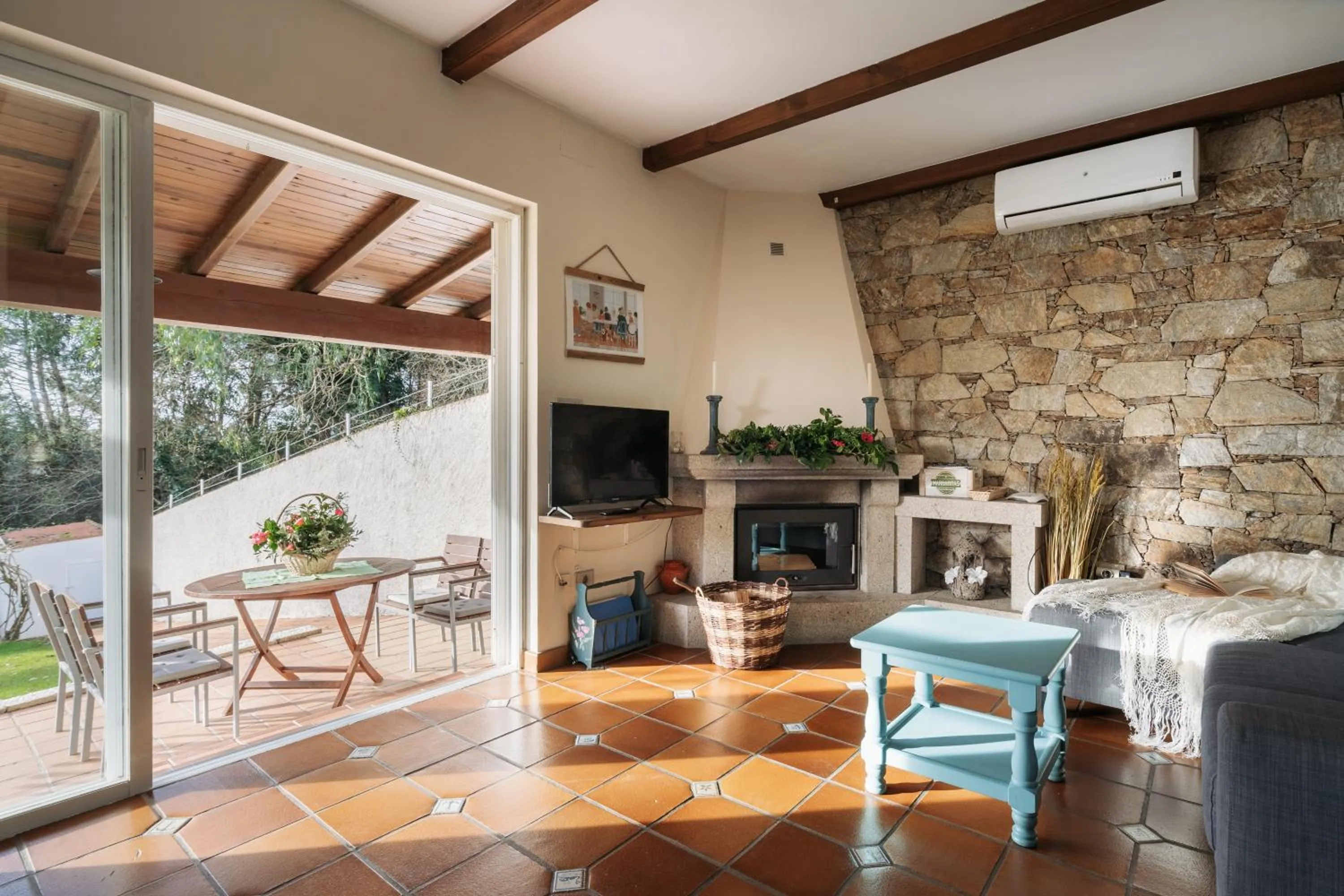 Casa Costaneira