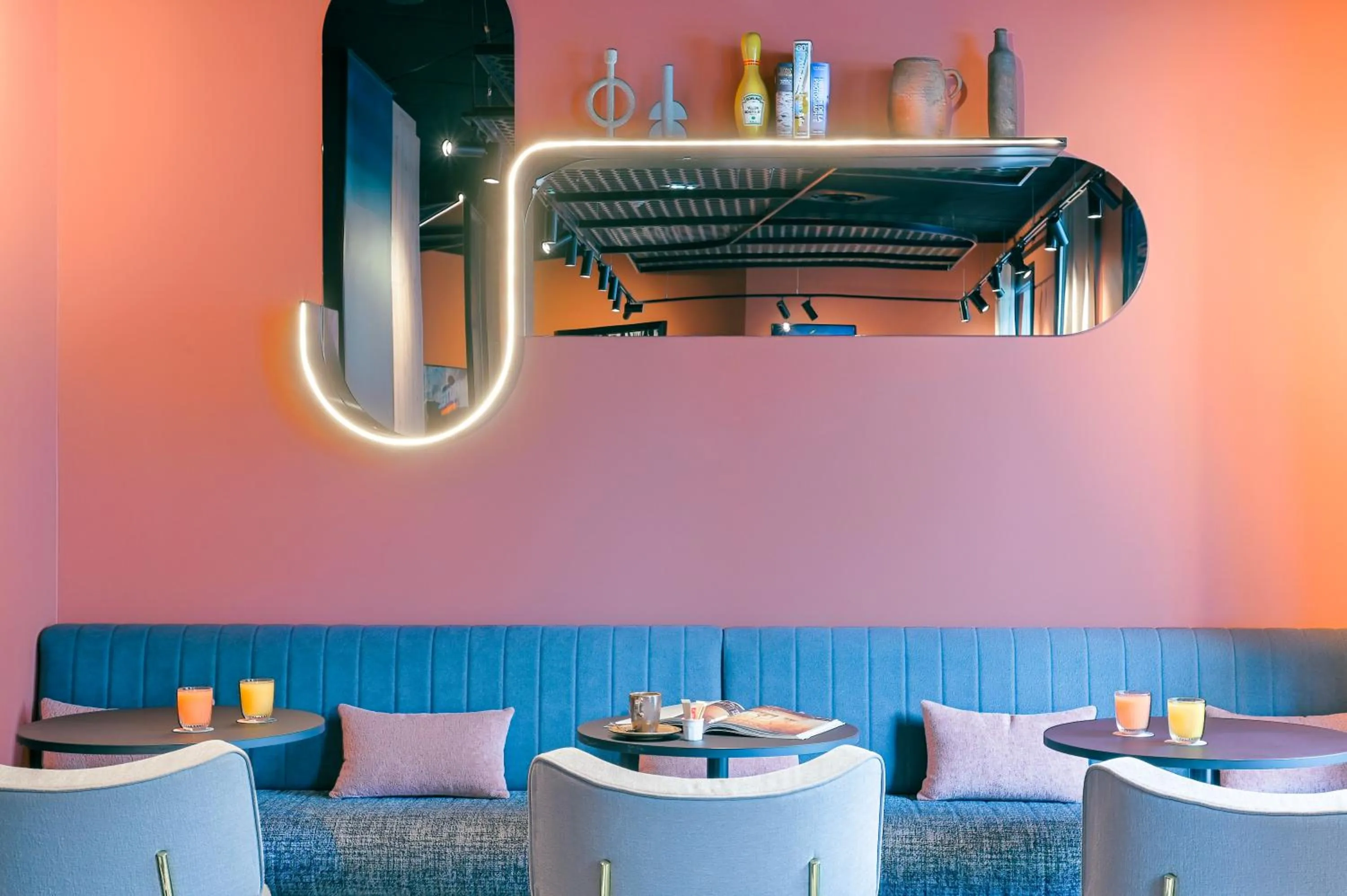 Restaurant/places to eat in Tribe Paris La Defense Esplanade