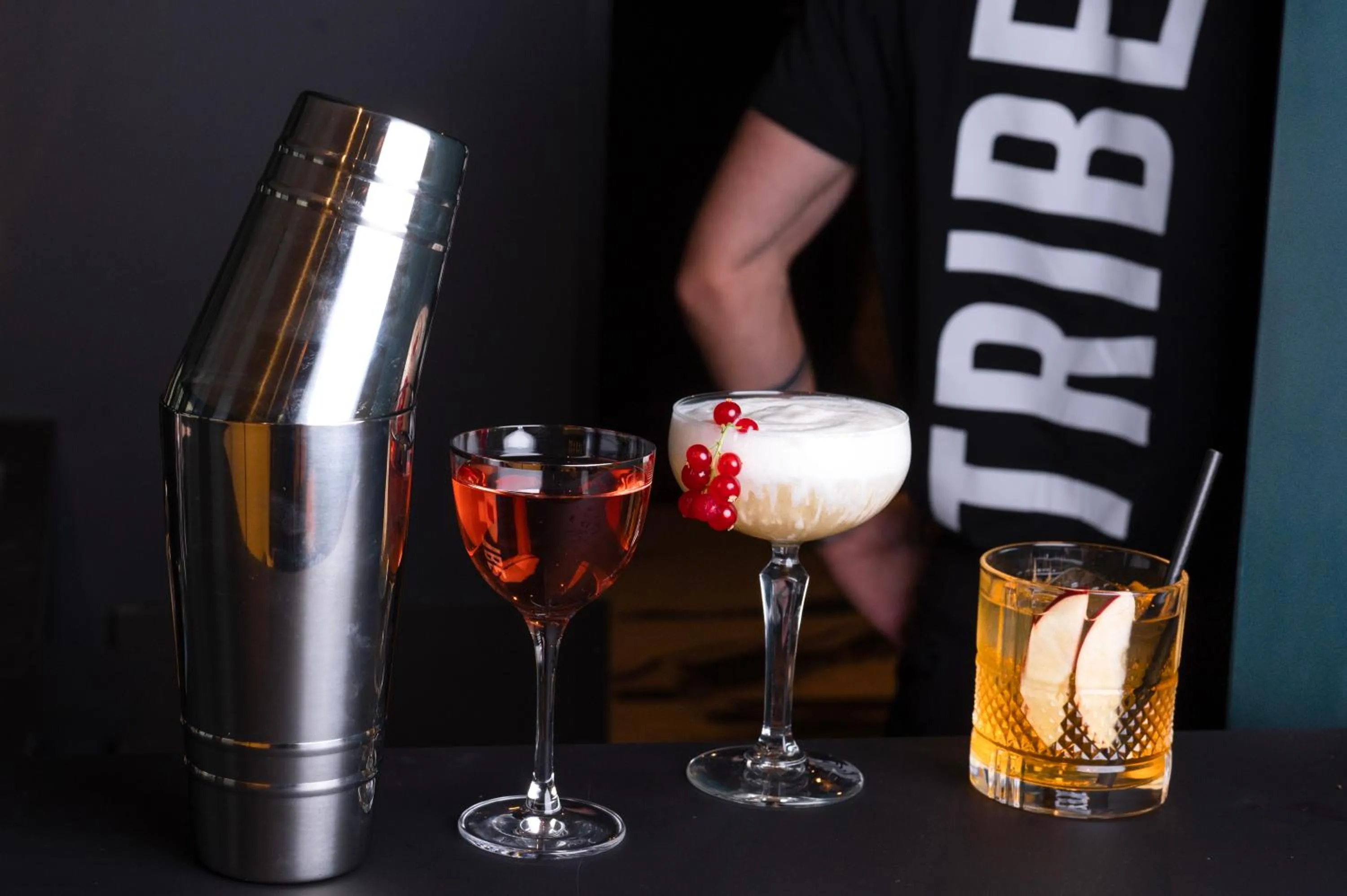 Drinks in Tribe Paris La Defense Esplanade