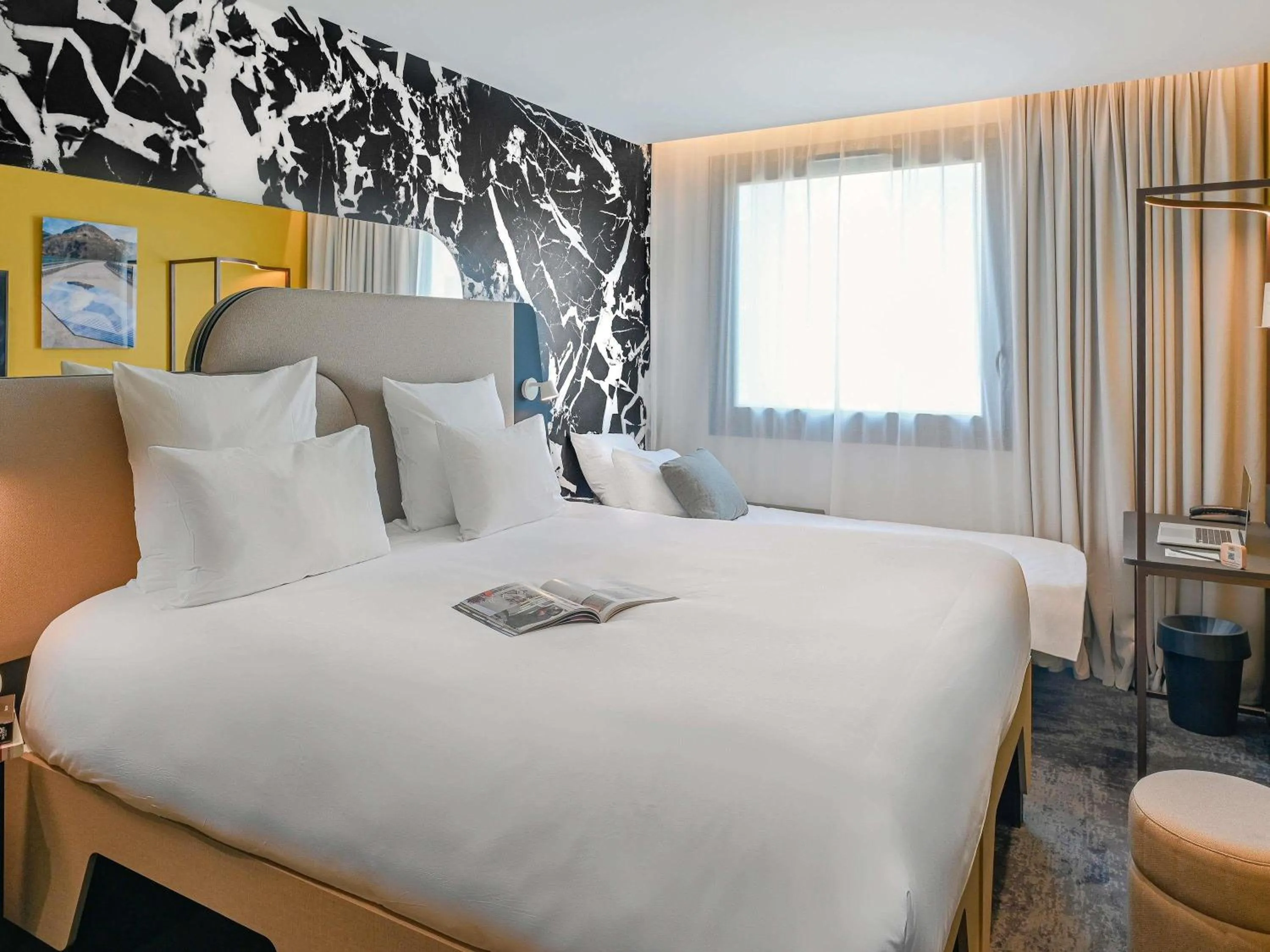 Bedroom, Bed in Tribe Paris La Defense Esplanade