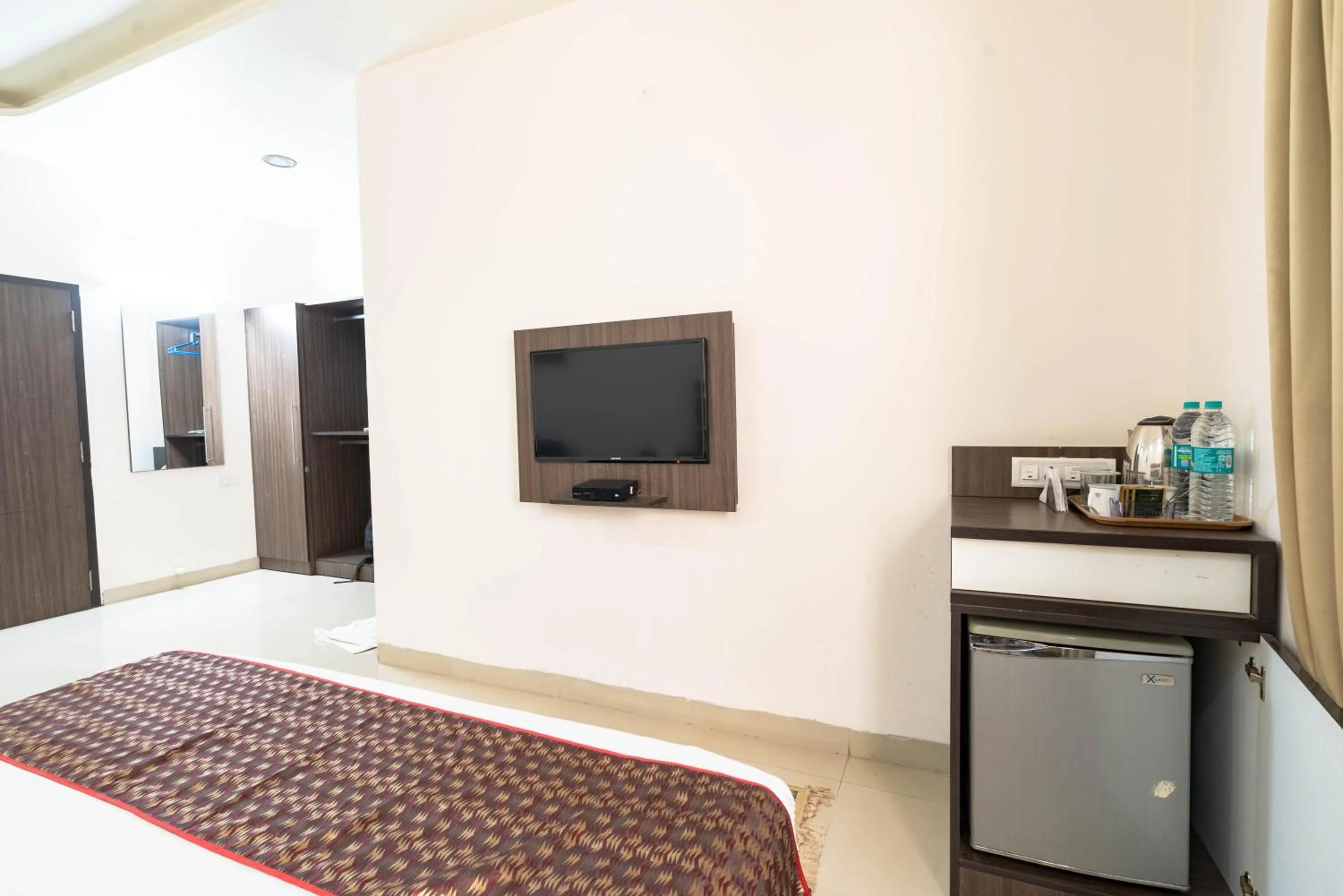 TV and multimedia, Bed in Compact Tea Square