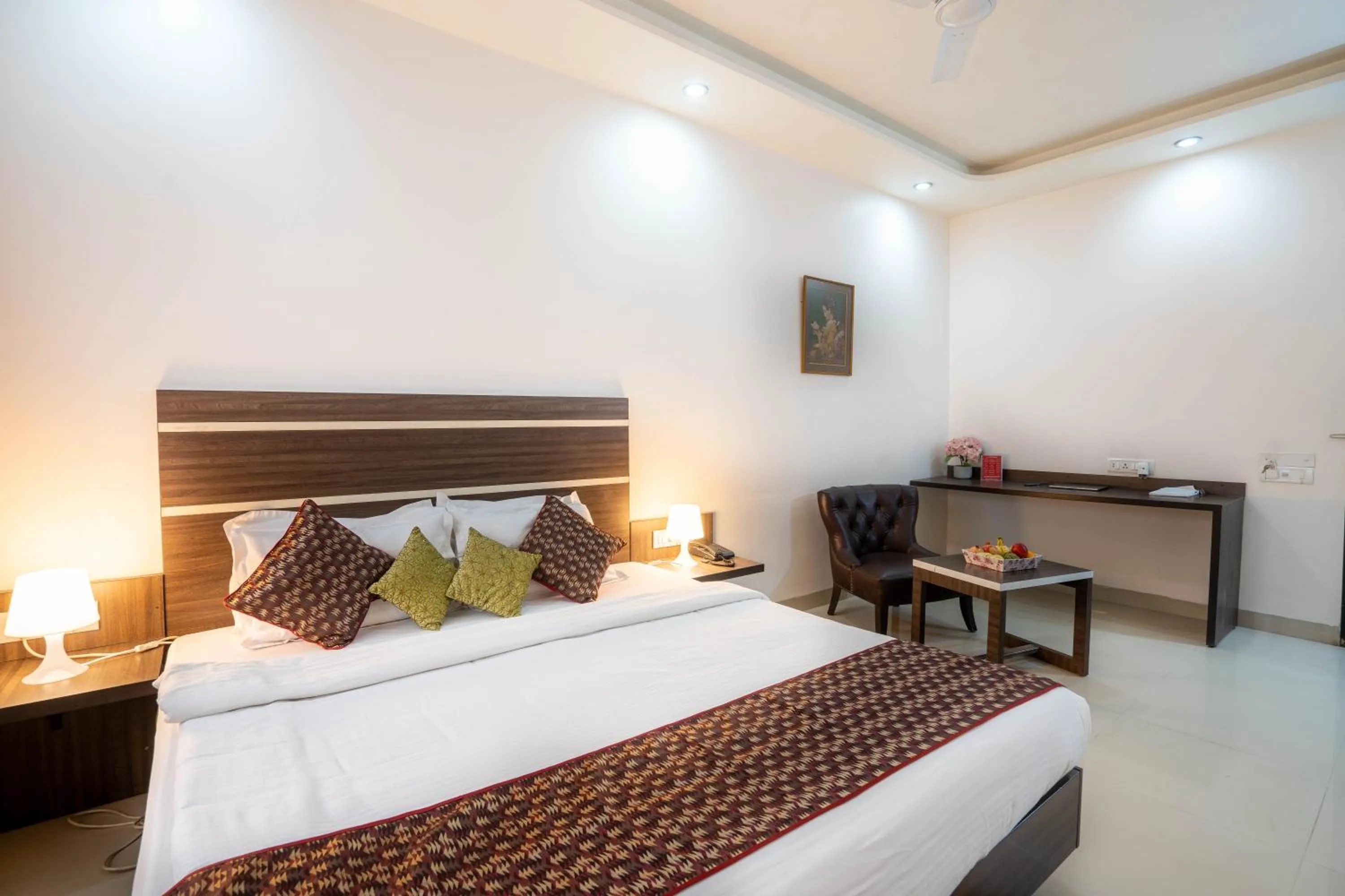 Bed in Compact Tea Square