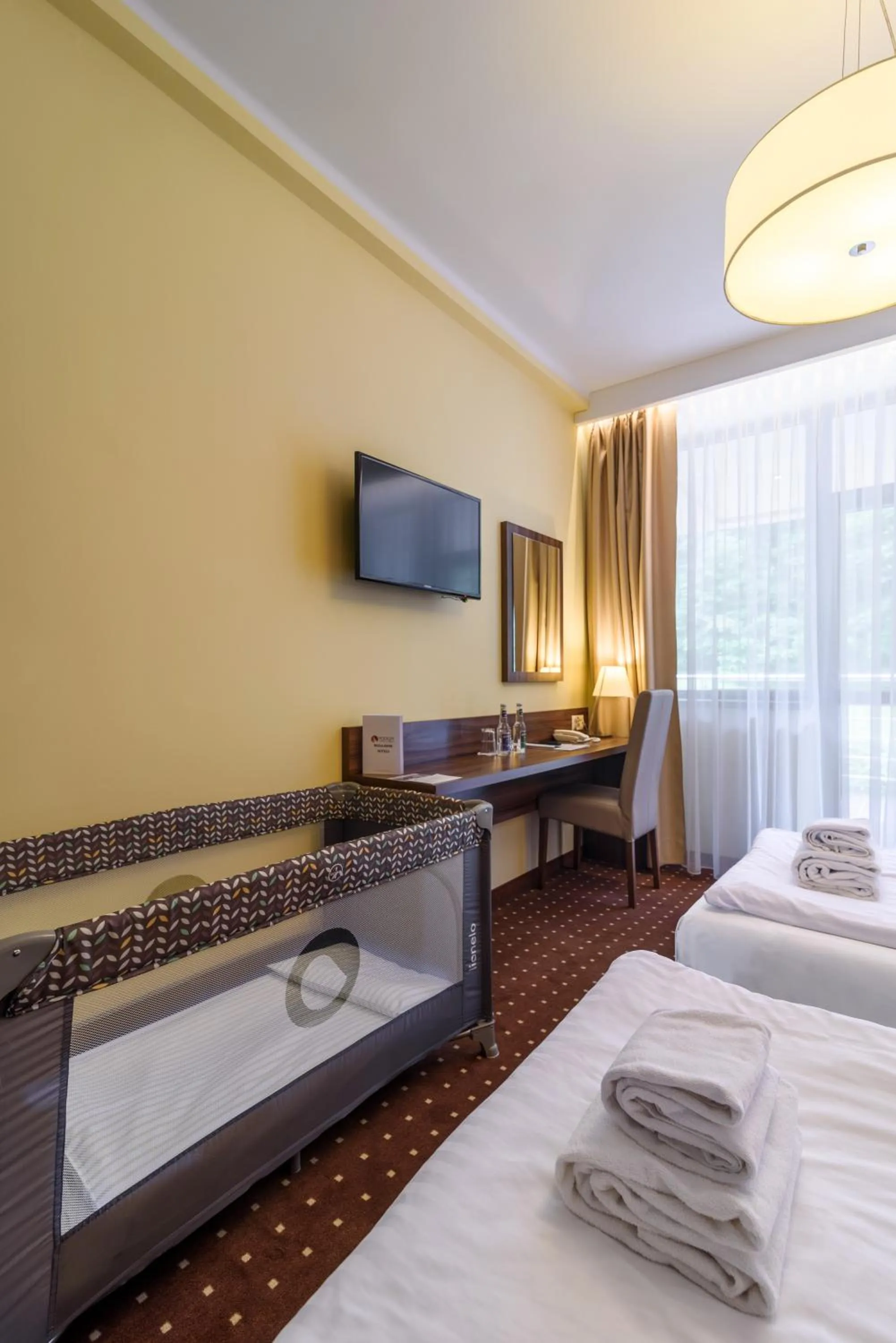 Photo of the whole room, Bed in Hotel Podium