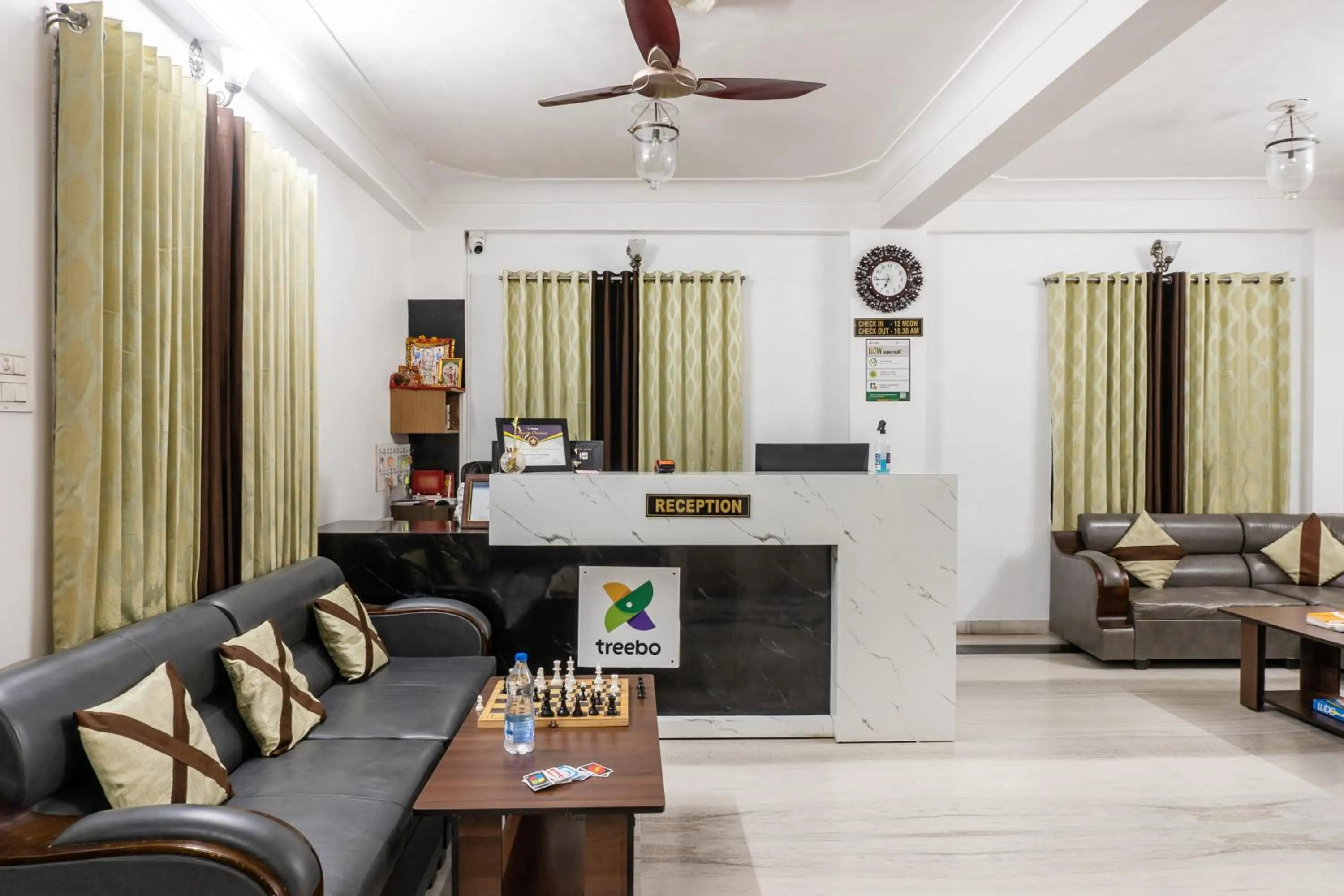 Lobby or reception in Treebo The Fresco Lake Pichola