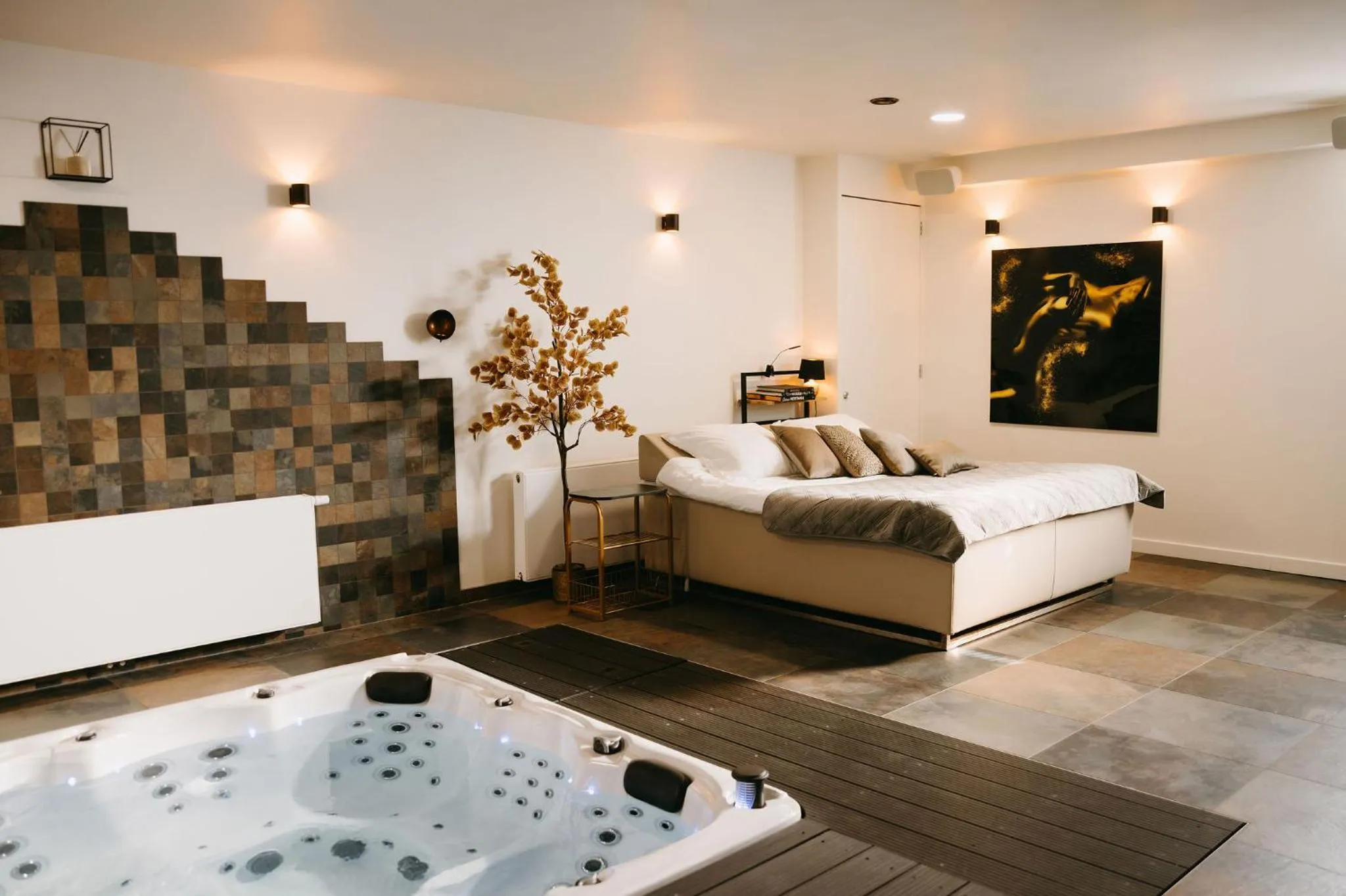 Hot Tub in Maas en Waal Wellness & Suites