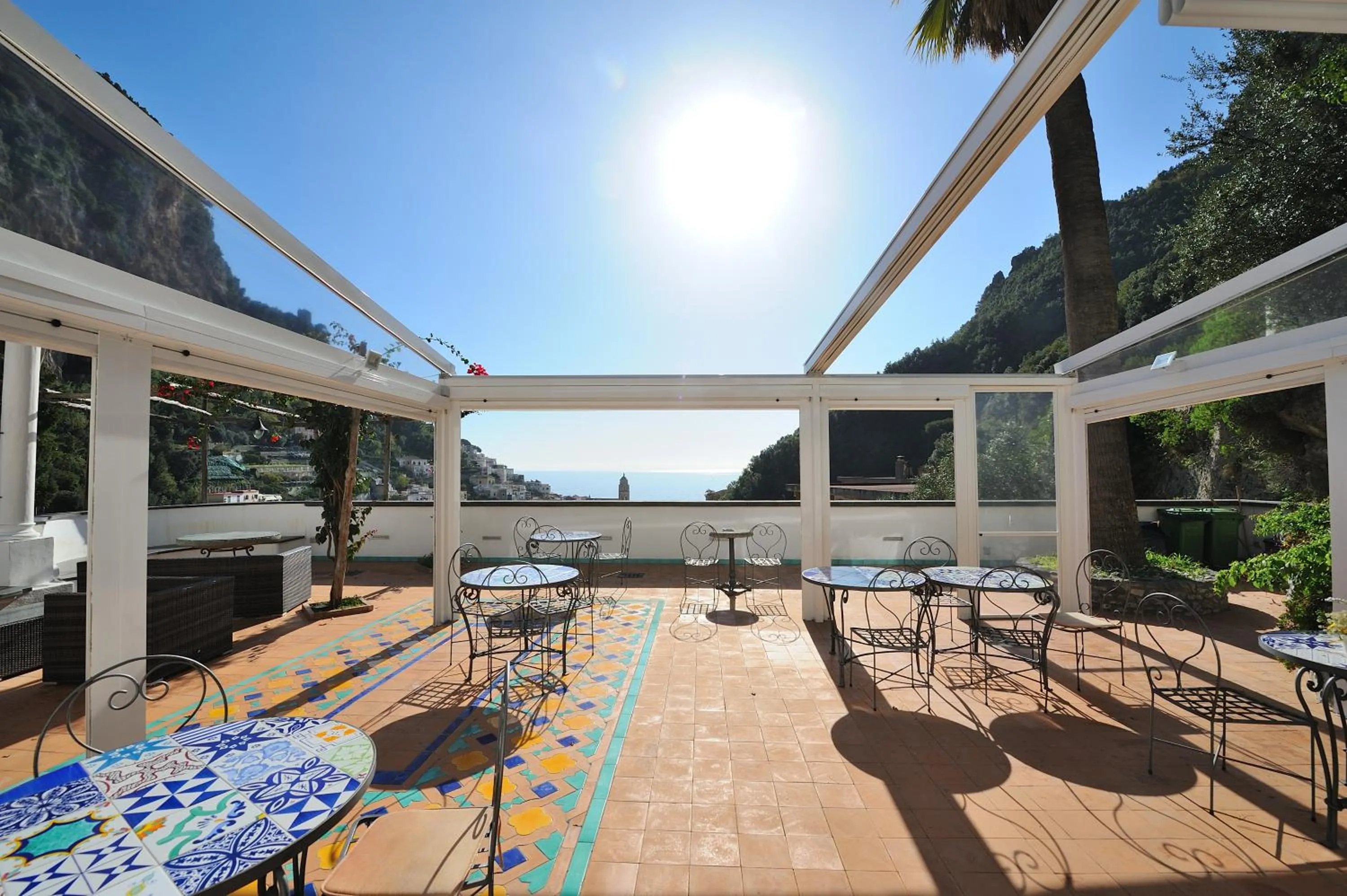 Patio in Hotel Relais Villa Annalara