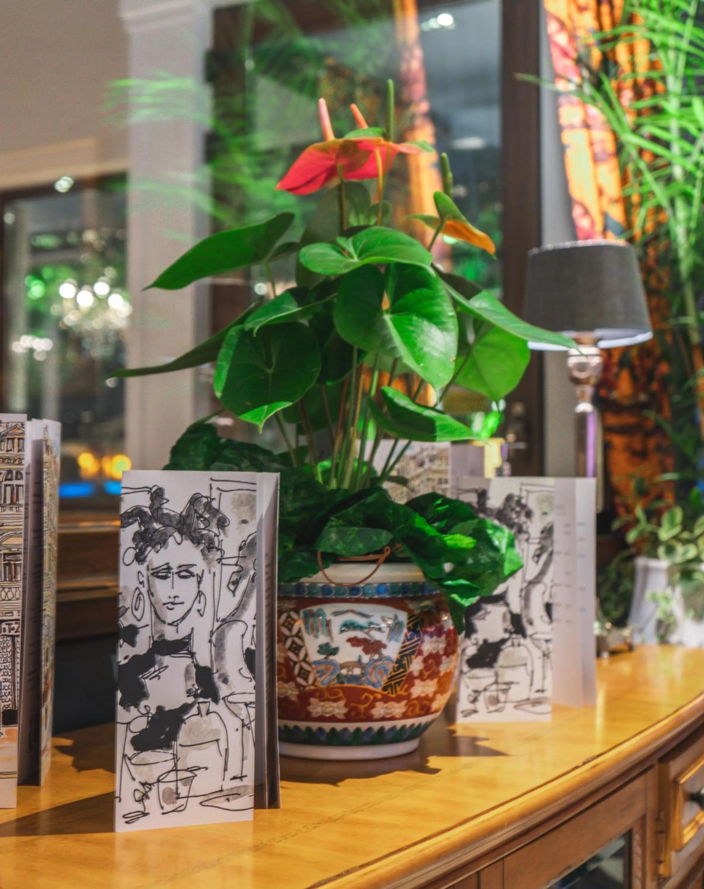 Restaurant/places to eat in Itza Hotel Boutique Internacional